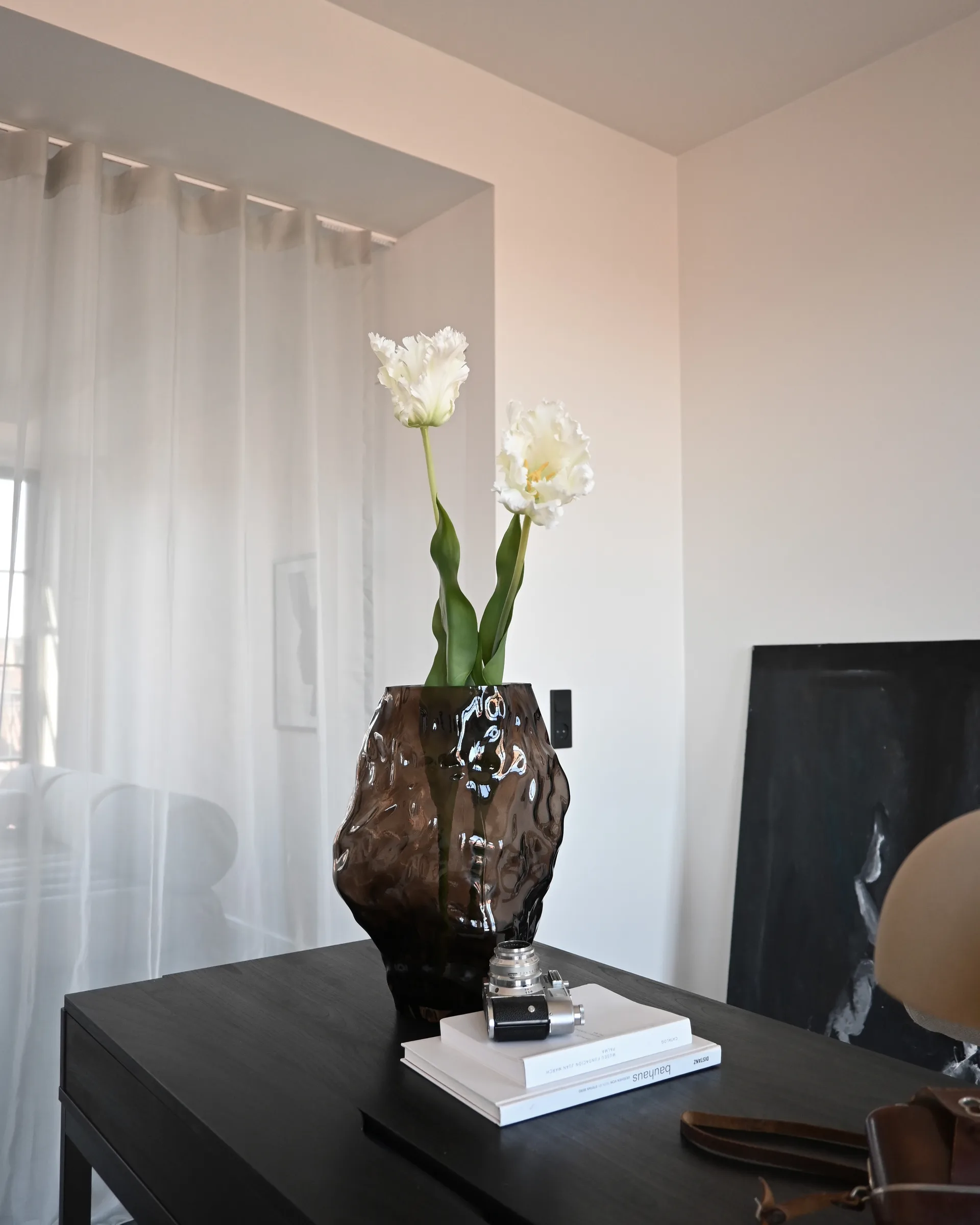 Jarrón Katachi medio, Smoked forest 101 Copenhagen