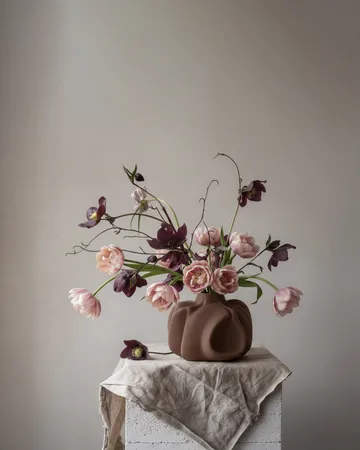 Jarrón Wabi Medio 28 cm - Almond - 101 Copenhagen