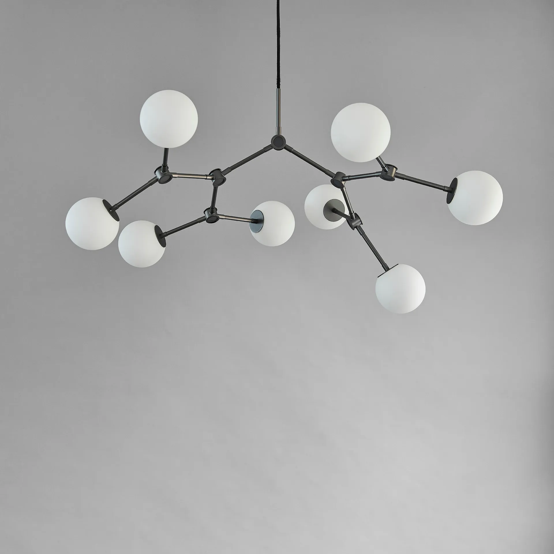Lámpara de araña mini Drop Chandelier Bulp, Gris 101 Copenhagen