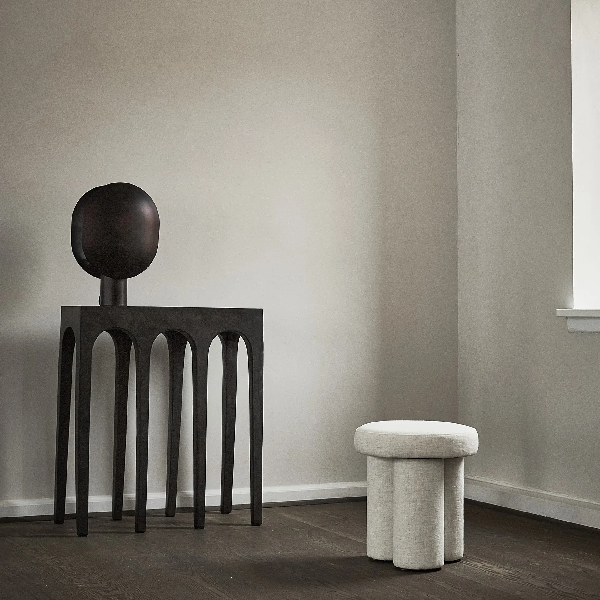 Lámpara de mesa Clam 43,5 cm, Burned black 101 Copenhagen