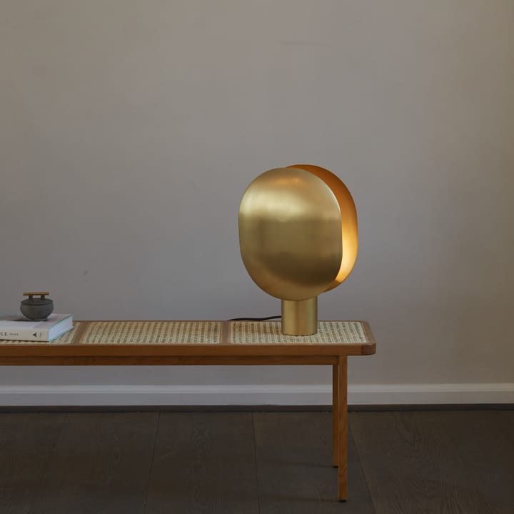 Lámpara de mesa Clam 43,5 cm, Latón 101 Copenhagen