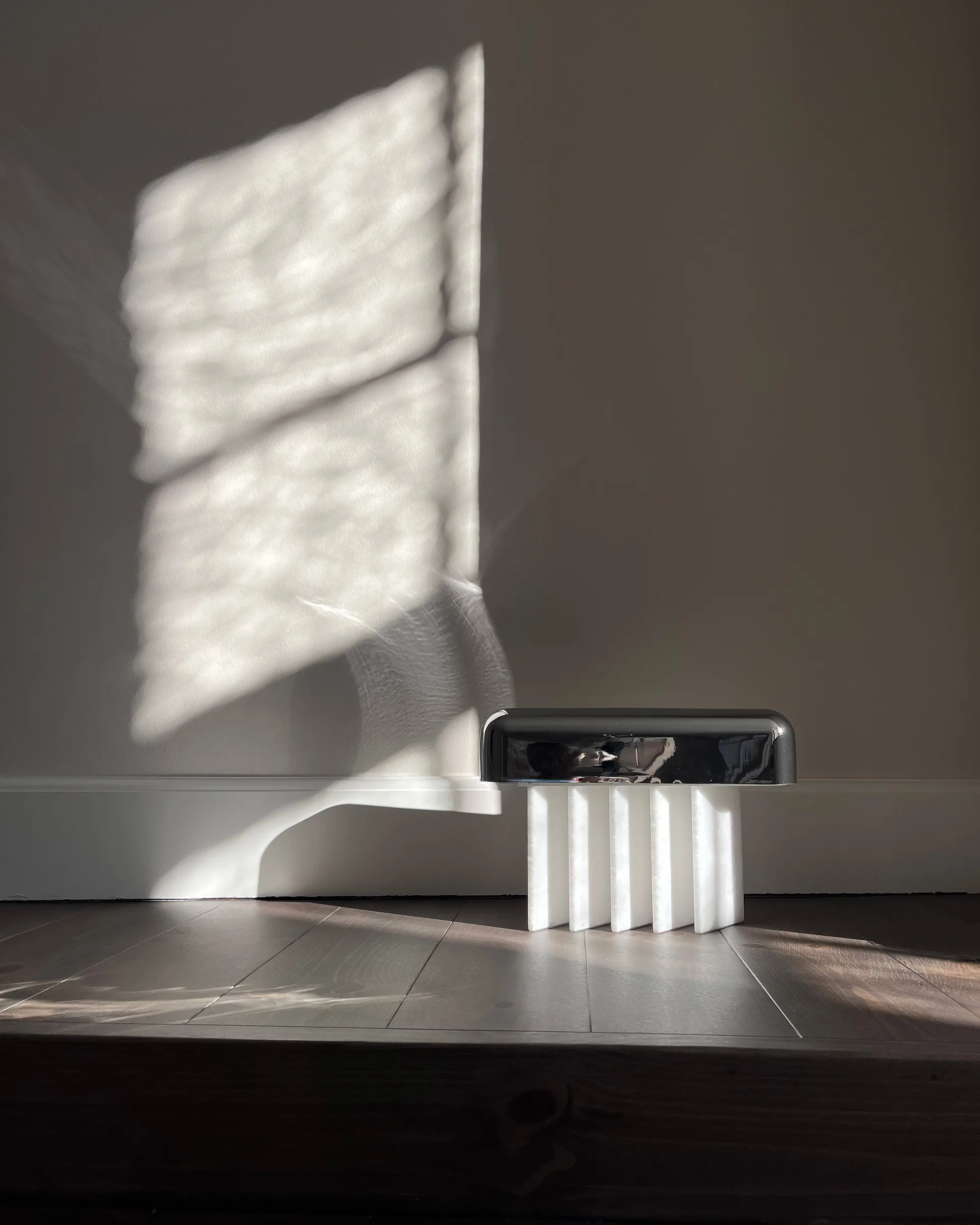 Lámpara de mesa portátil Beetle, Chrome 101 Copenhagen