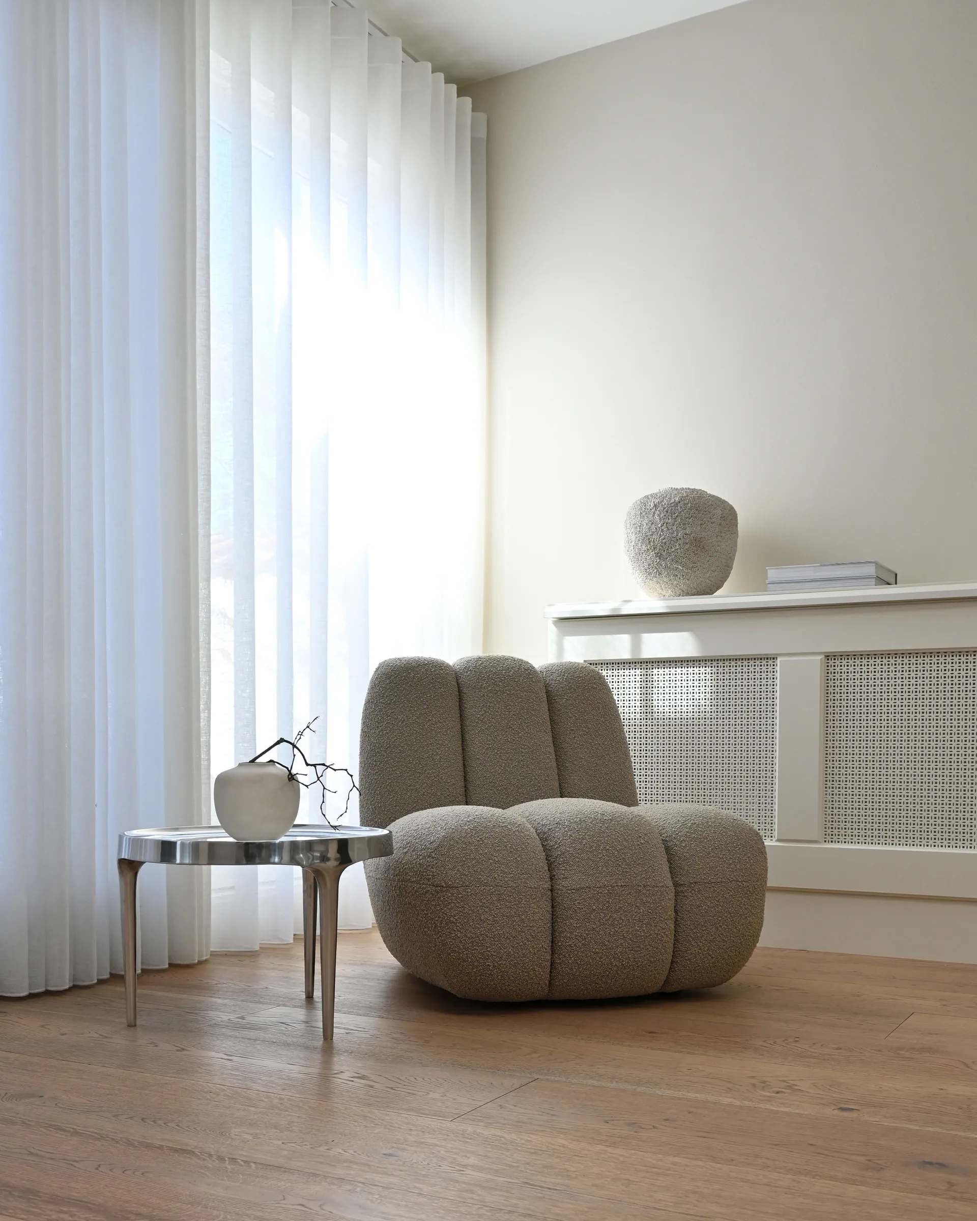 Mesa auxiliar Phantom, Chrome low 101 Copenhagen