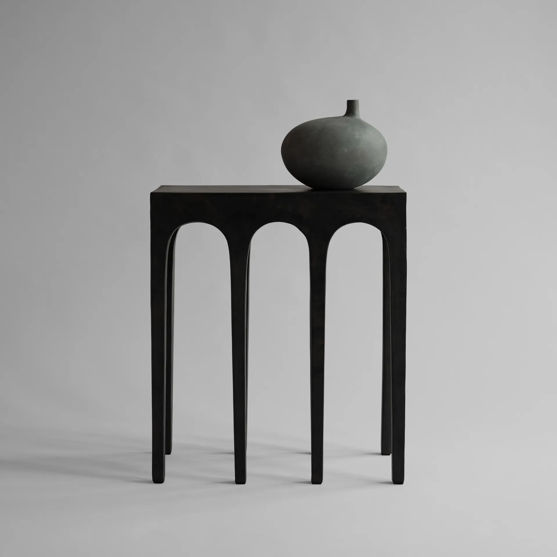 Mesa Bow Console 70,5x80 cm, Coffee 101 Copenhagen