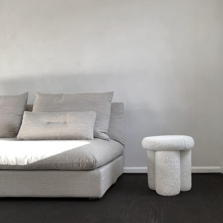 Taburete Big Foot piel de oveja, off-white 101 Copenhagen