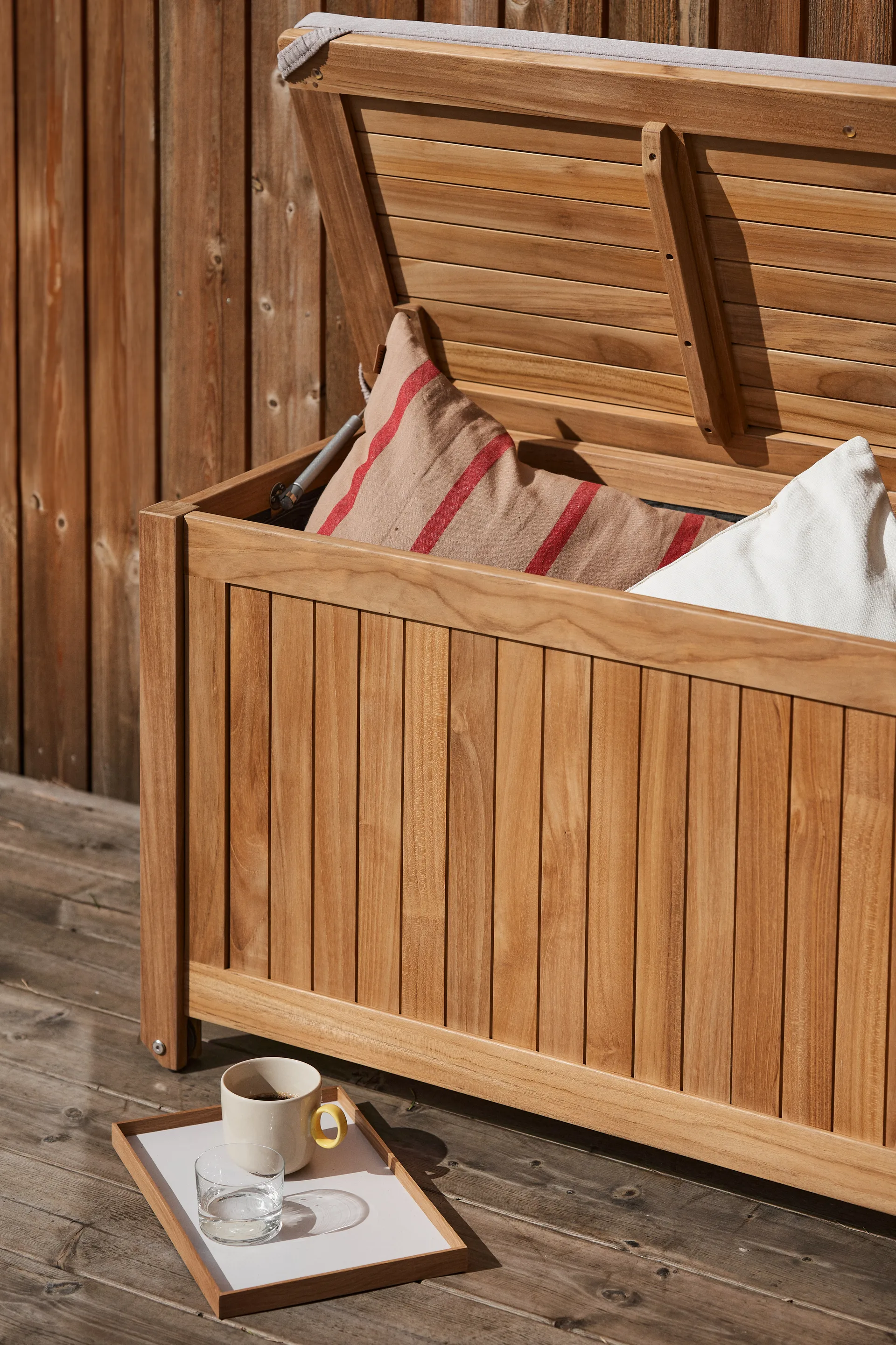 Baúl con ruedas Bjärknäs S 130x50x60 cm, Teak 1898