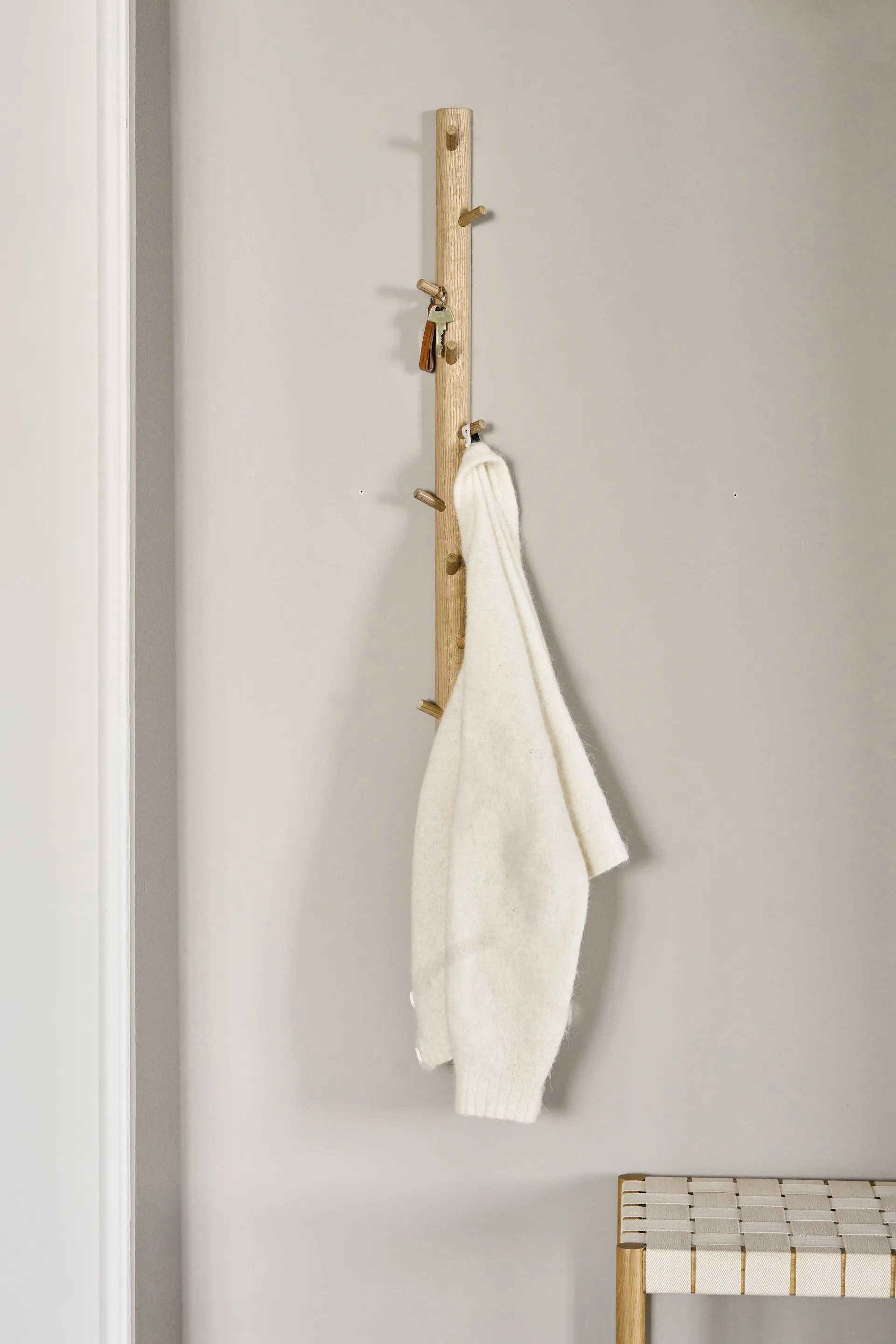 Colgador vertical Allsarp con 9 ganchos, Roble 1898