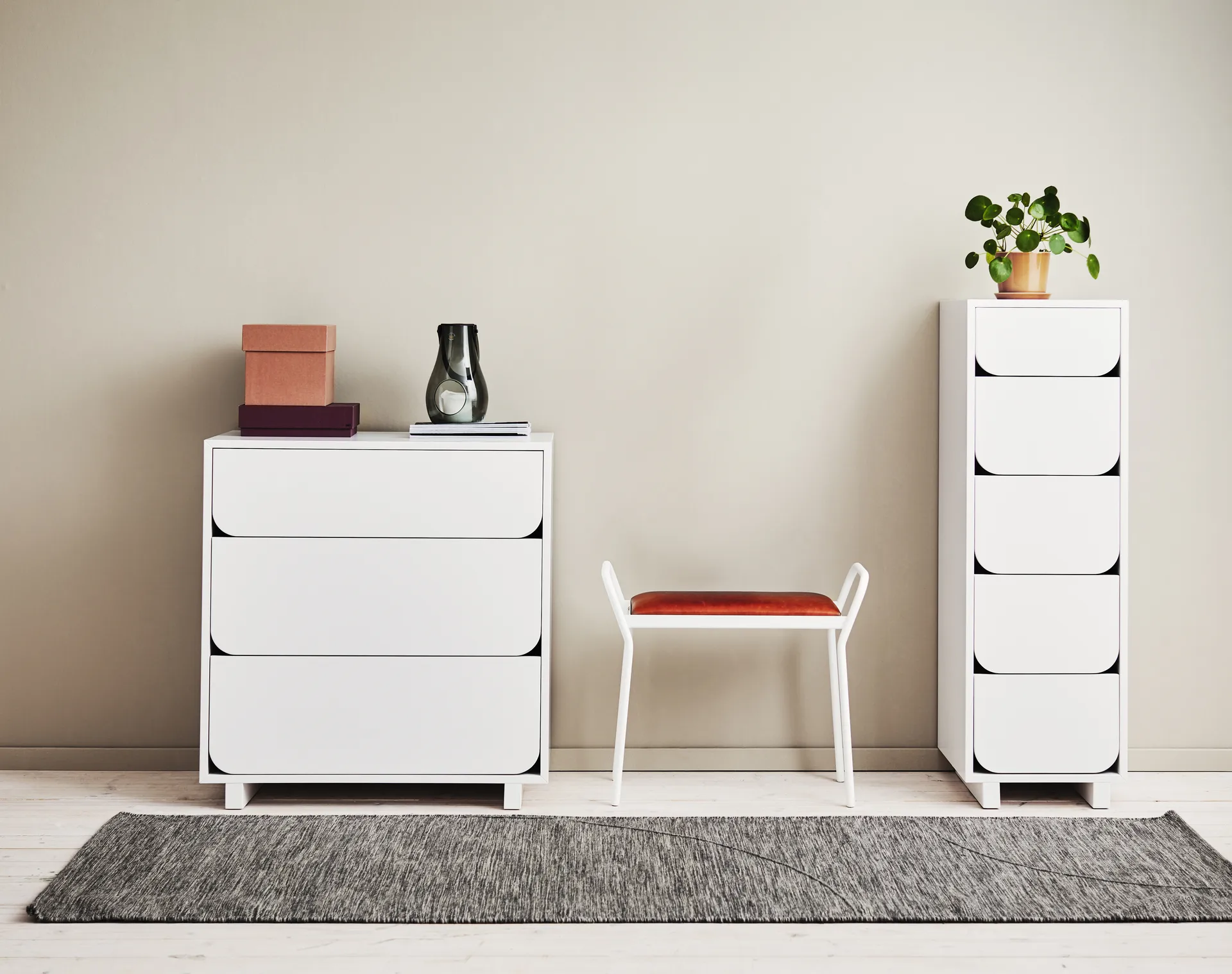 Cómoda Vidja baja 3 cajones, blanco 1898