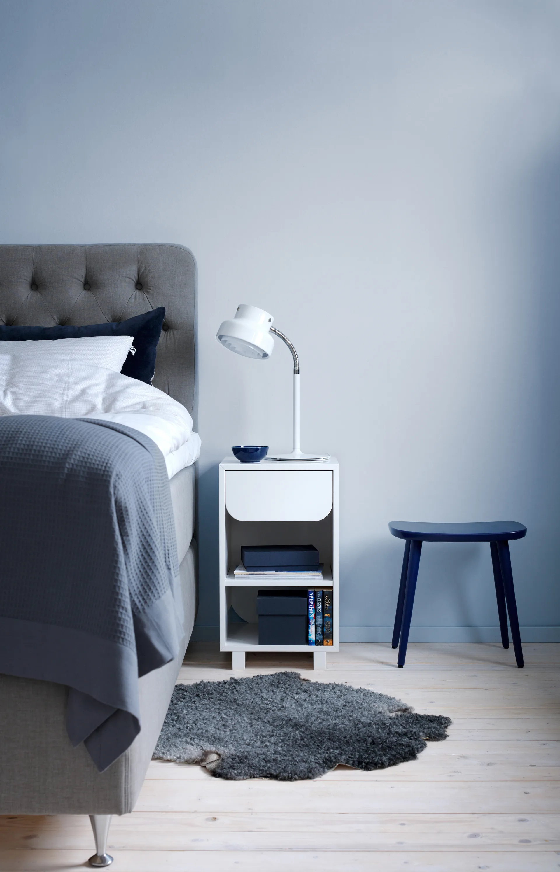 Mesilla de cama Vidja, blanco 1898