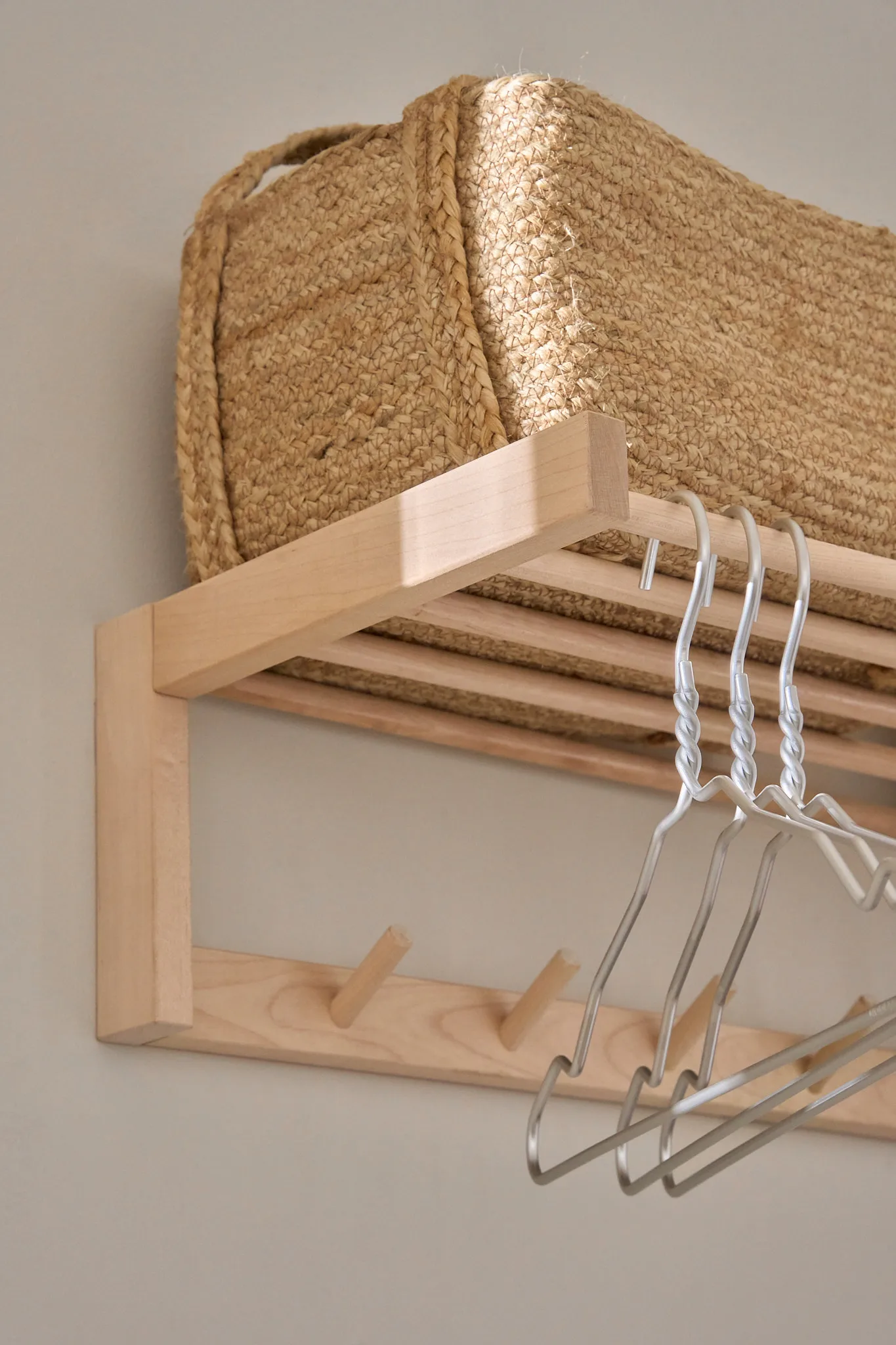 Perchero de pared Bäckebo , Abedul, 7 ganchos 1898