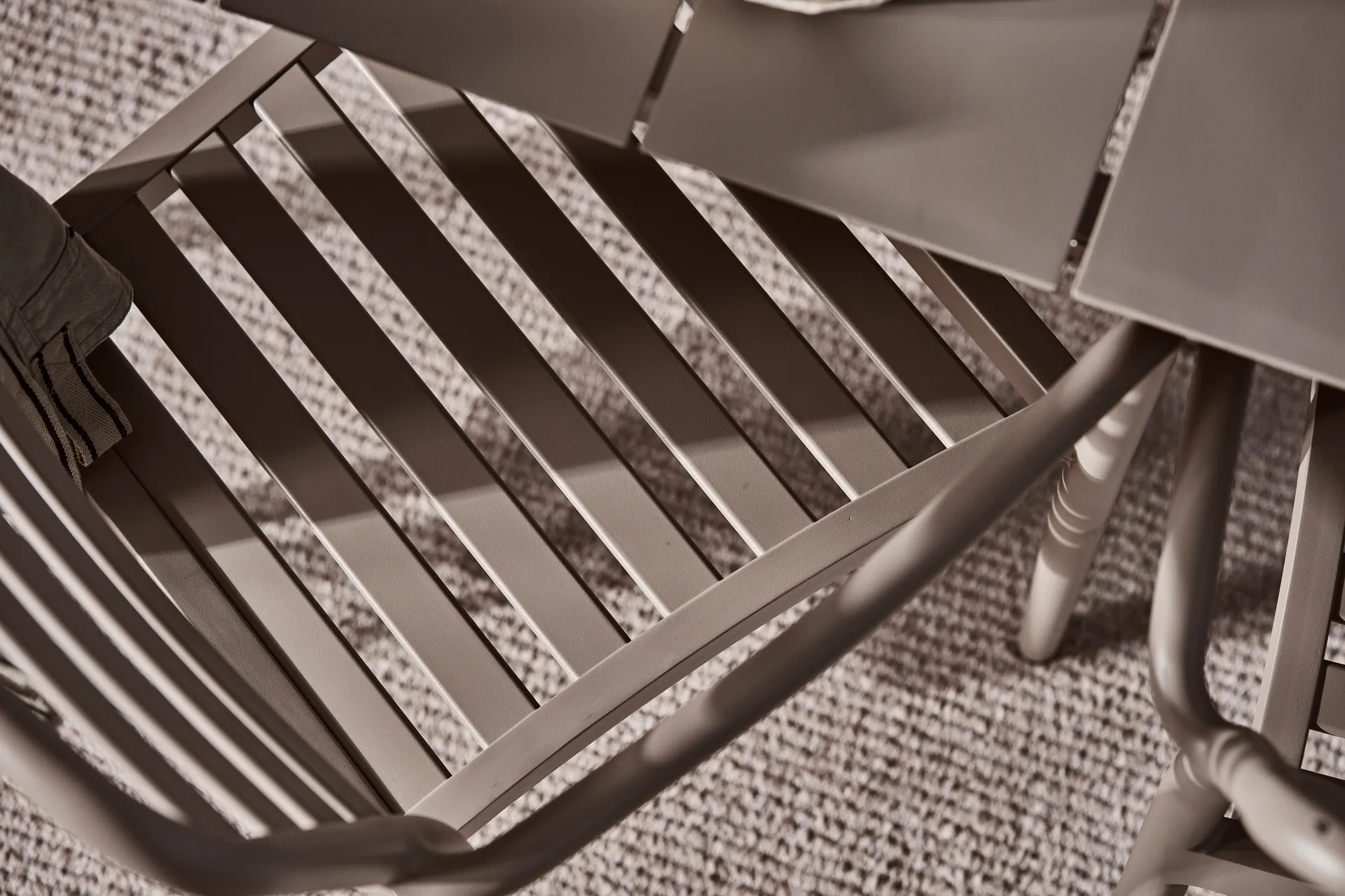 Silla con reposabrazos Messina, Taupe 1898