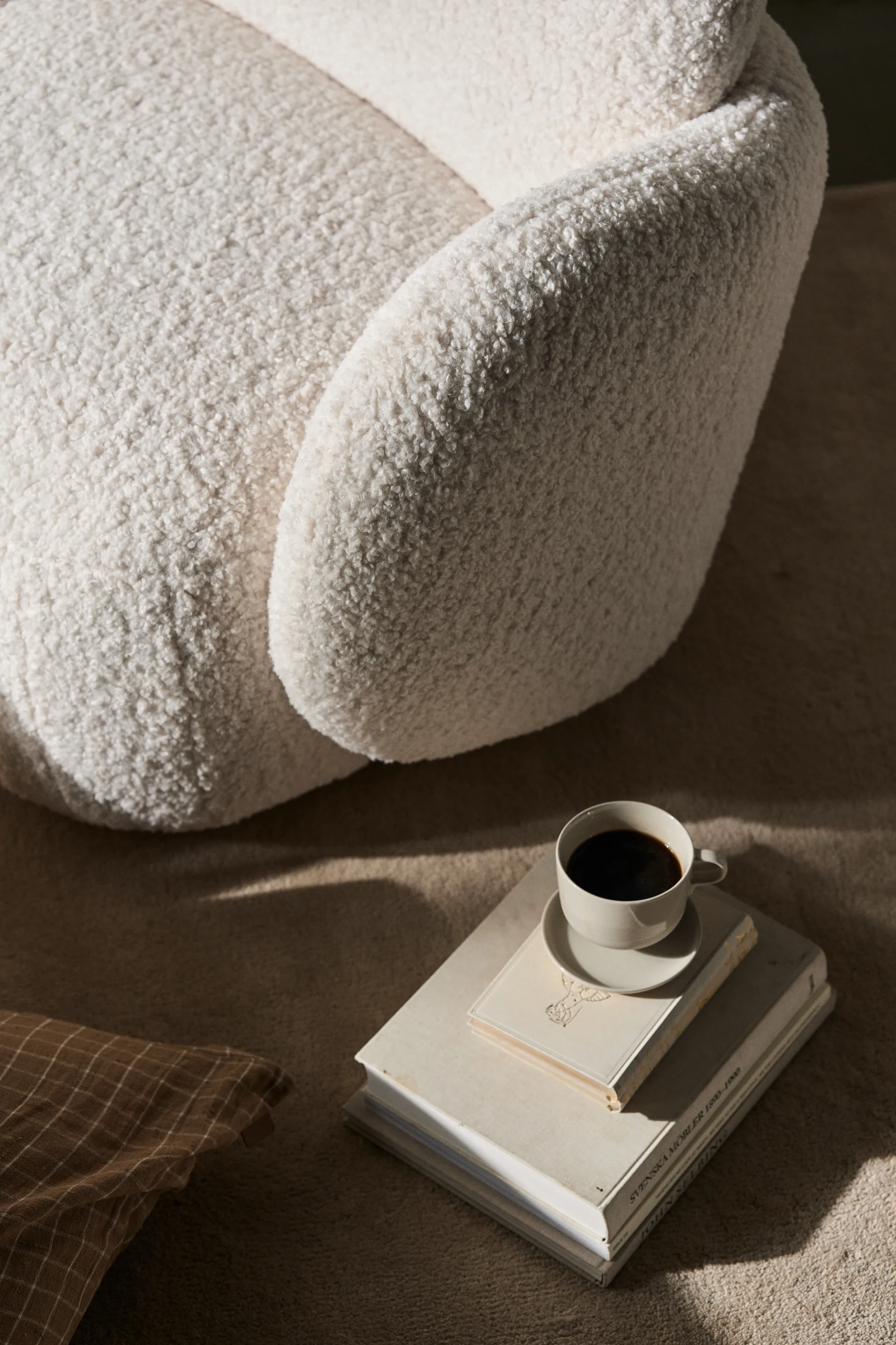 Sillón Mo con función giratoria, Glore white 1898