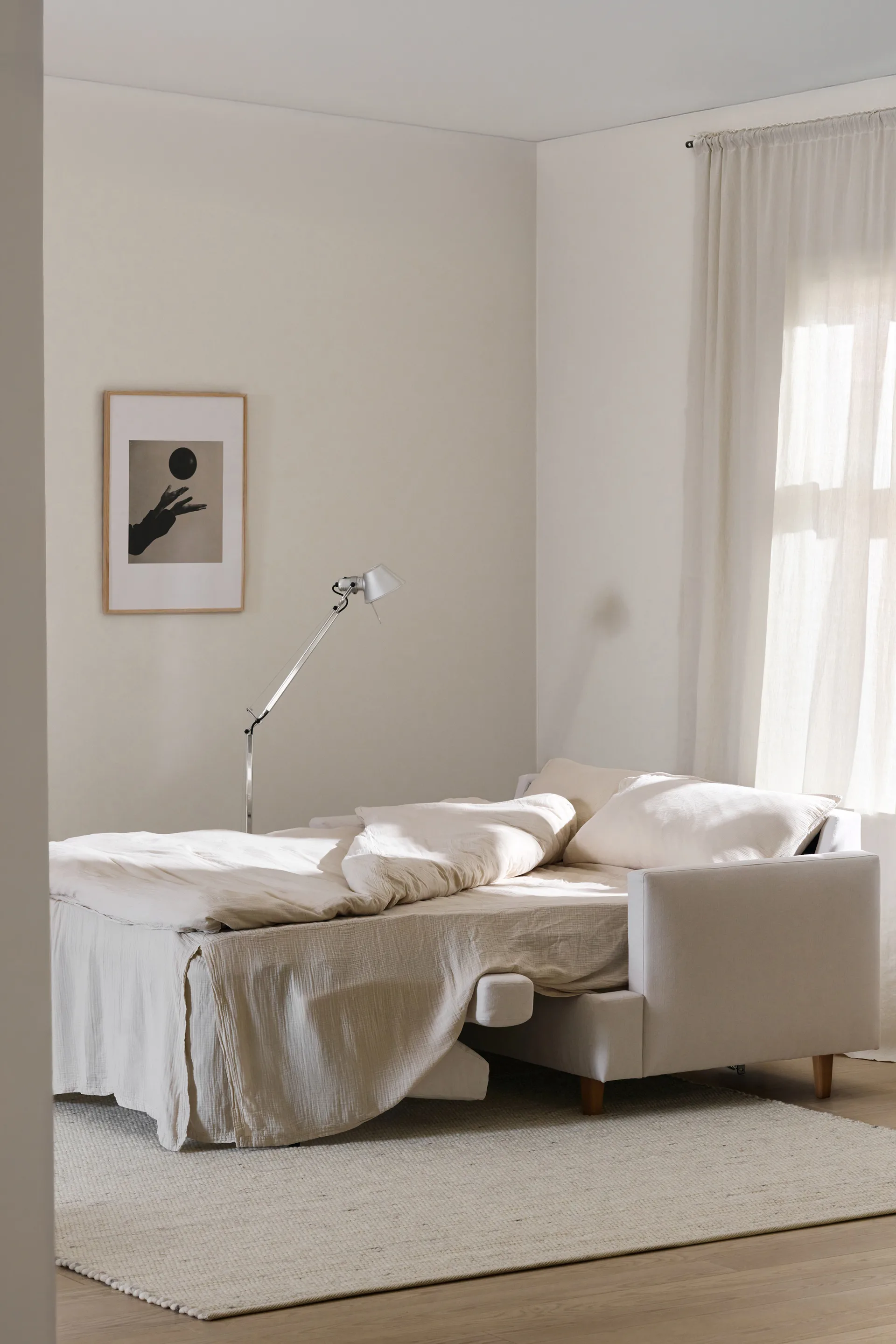 Sofá cama Binga de 2,5 plazas, Caleido Beige 9600-fresno teñido en roble 1898