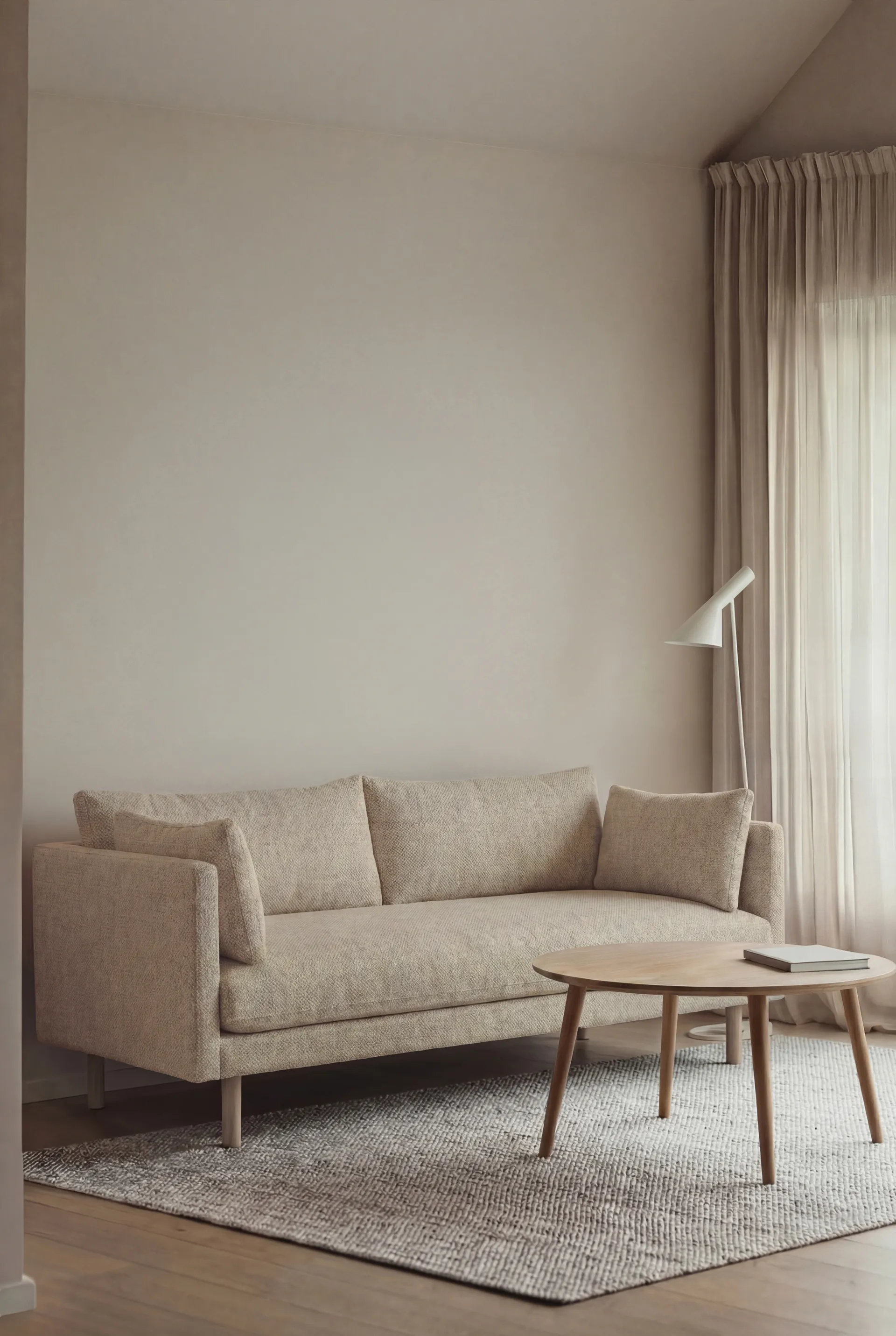 Sofá Linnevik, Bern Beige 0341-roble blanco aceitado, 2 plazas, sin faldón 1898