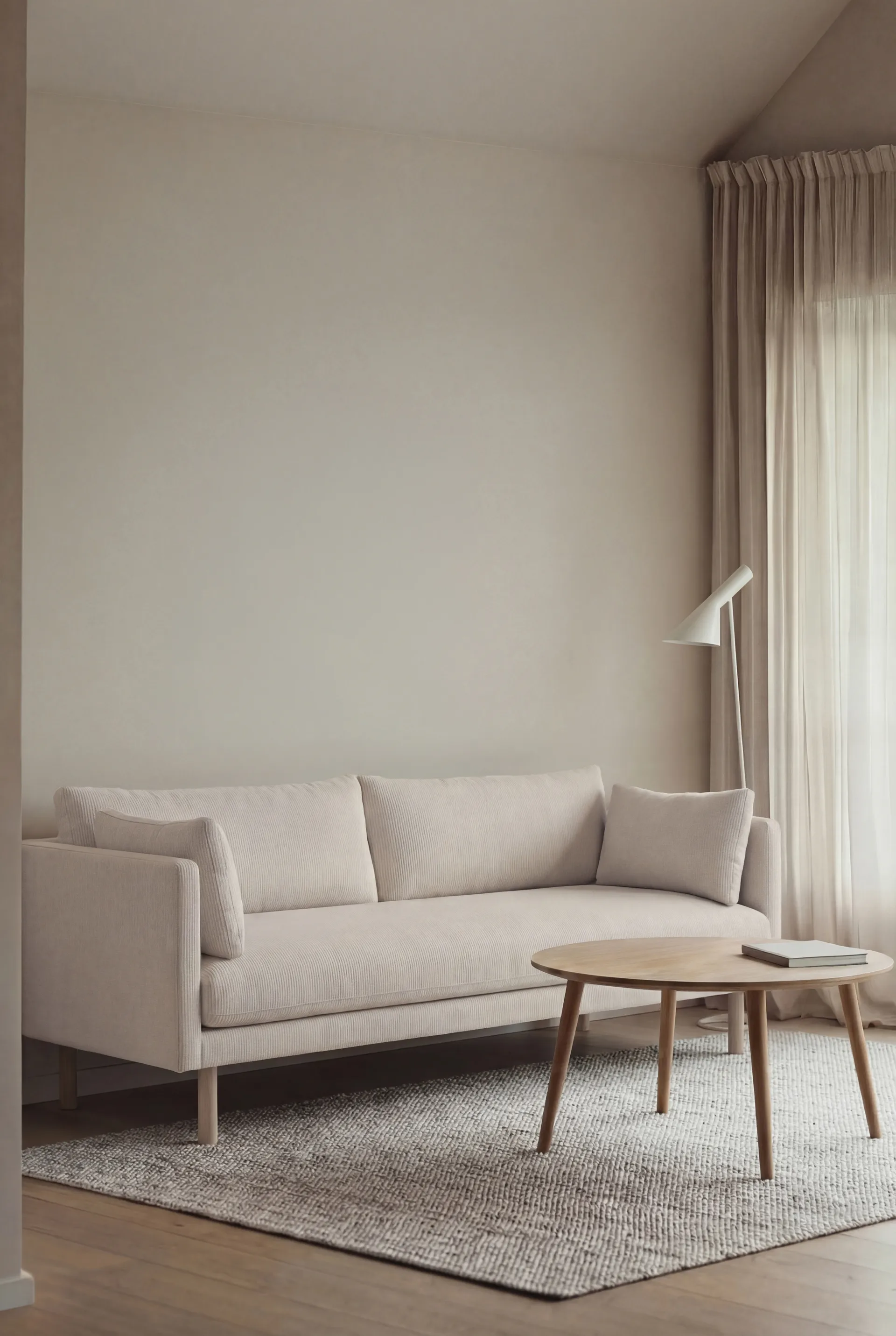 Sofá Linnevik, Jump Off White 1954-roble blanco aceitado, 3 plazas, sin faldón 1898
