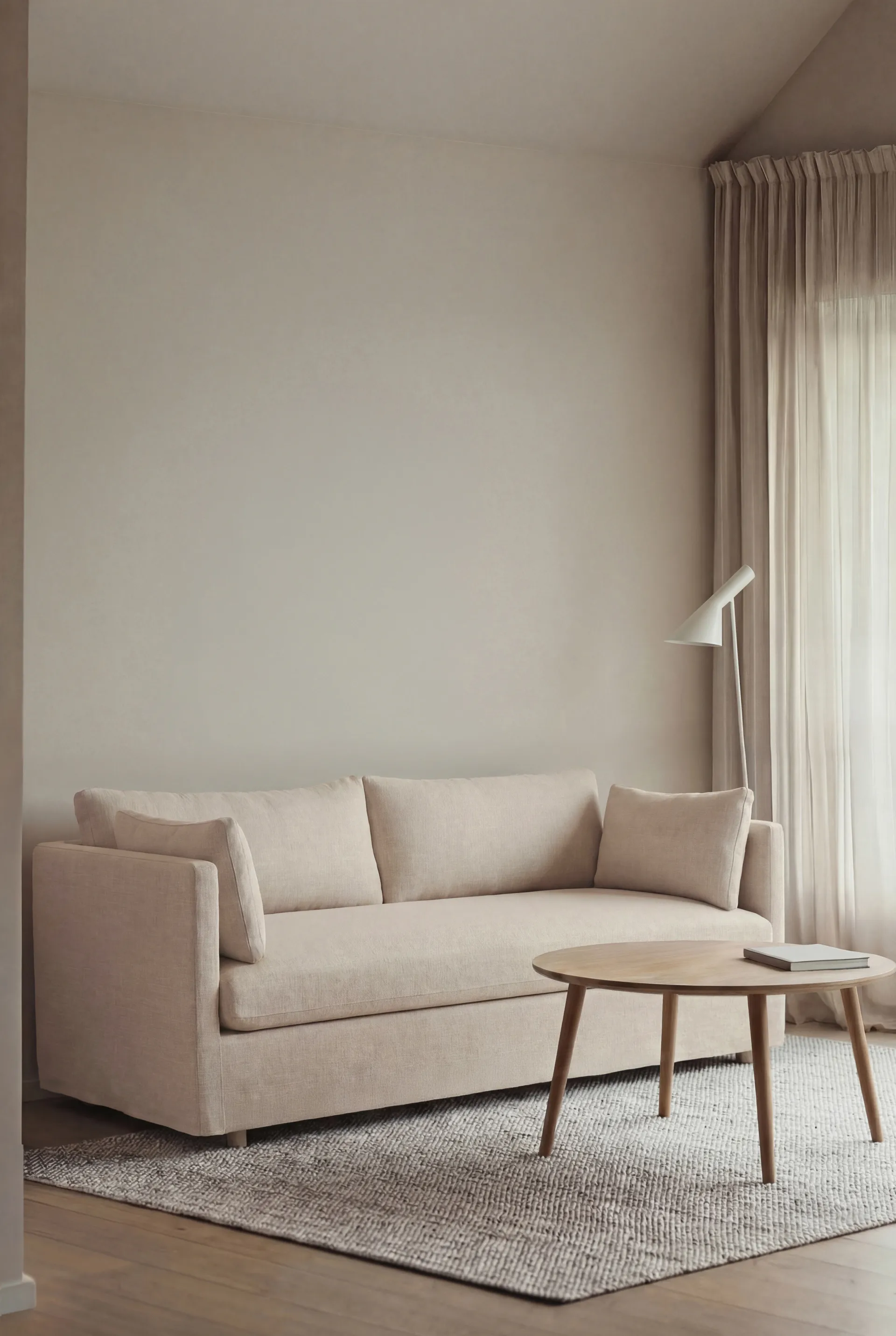 Sofá Linnevik, Oslo Nature 1540-roble blanco aceitado, 2 plazas, con faldón 1898