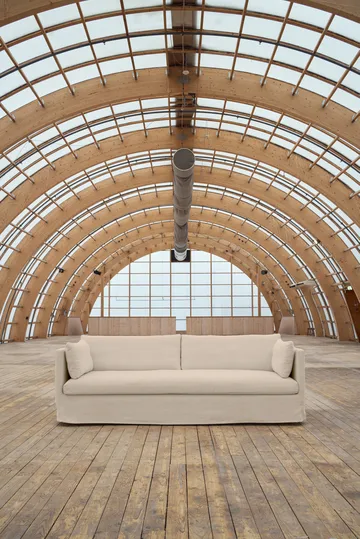 Sofá Linnevik - Same Beige 6670-roble blanco aceitado, 4 plazas, con faldón - 1898