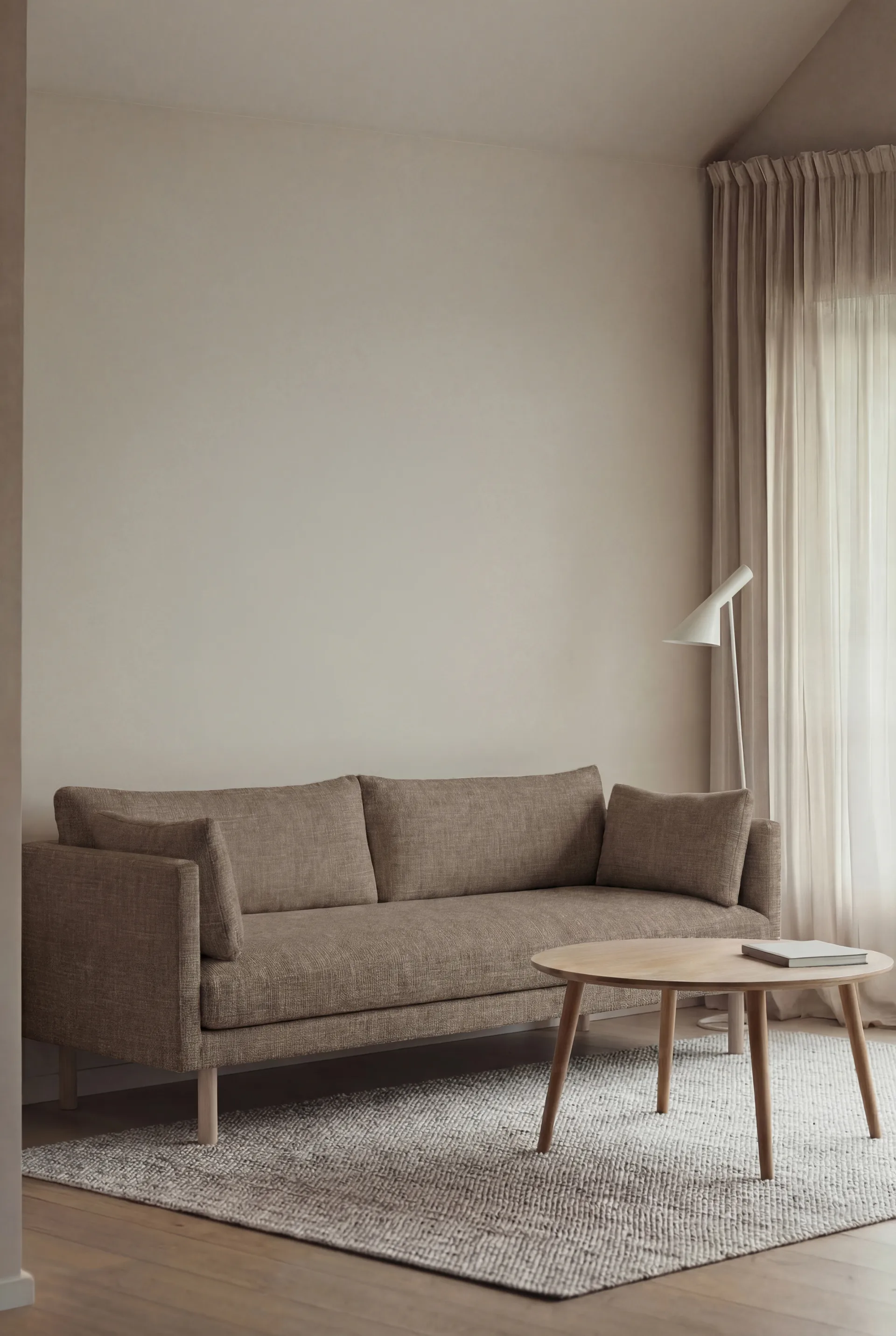 Sofá Linnevik, Same Mole 6674-roble blanco aceitado, 3 plazas 1898