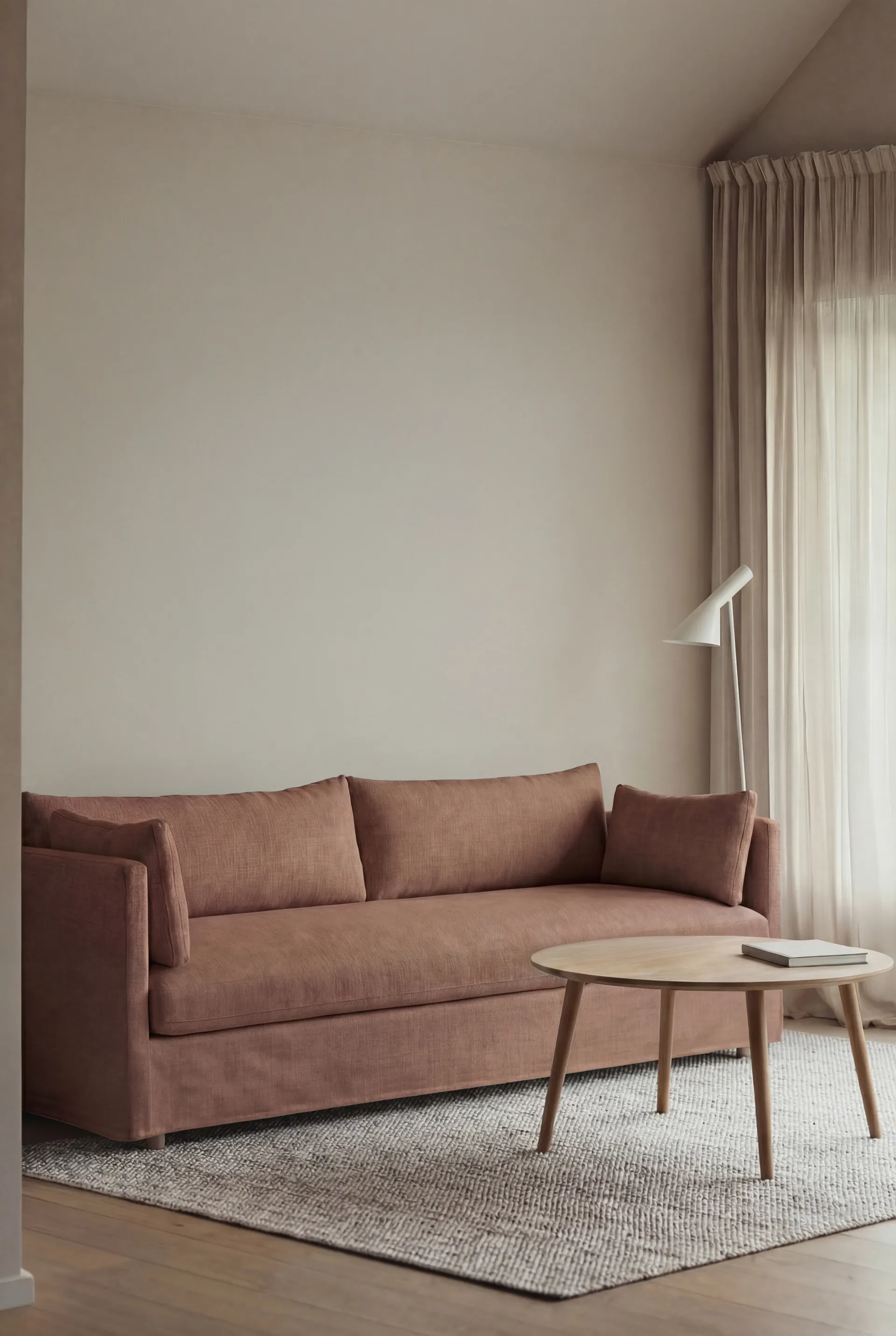 Sofá Linnevik, Same Rust 6675-roble blanco aceitado, 4 plazas, con faldón 1898