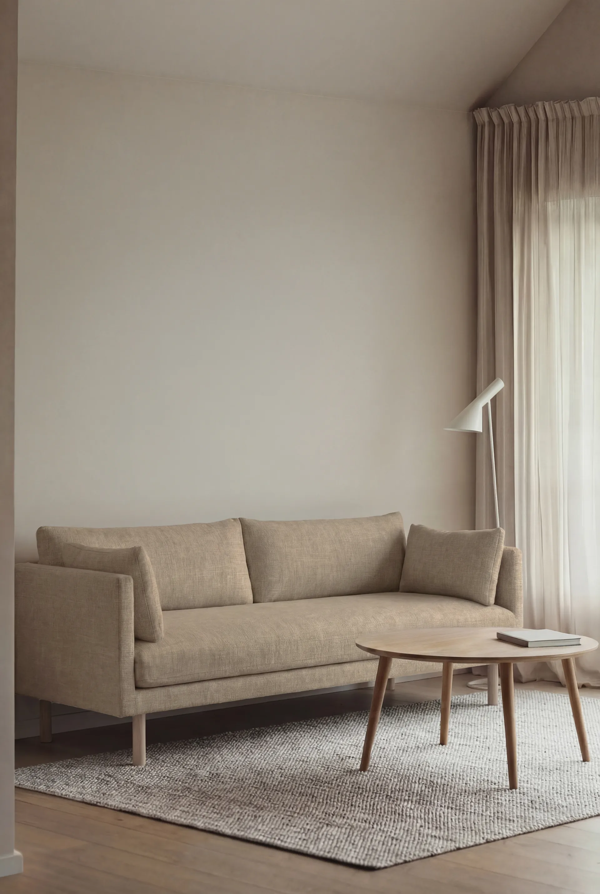 Sofá Linnevik, Same Sand 6672-roble blanco aceitado, 3 plazas 1898