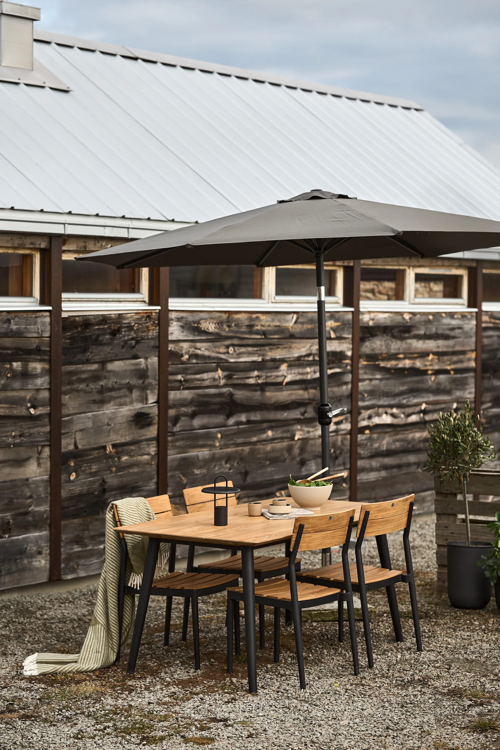 Sombrilla Granö, Antracita 1898