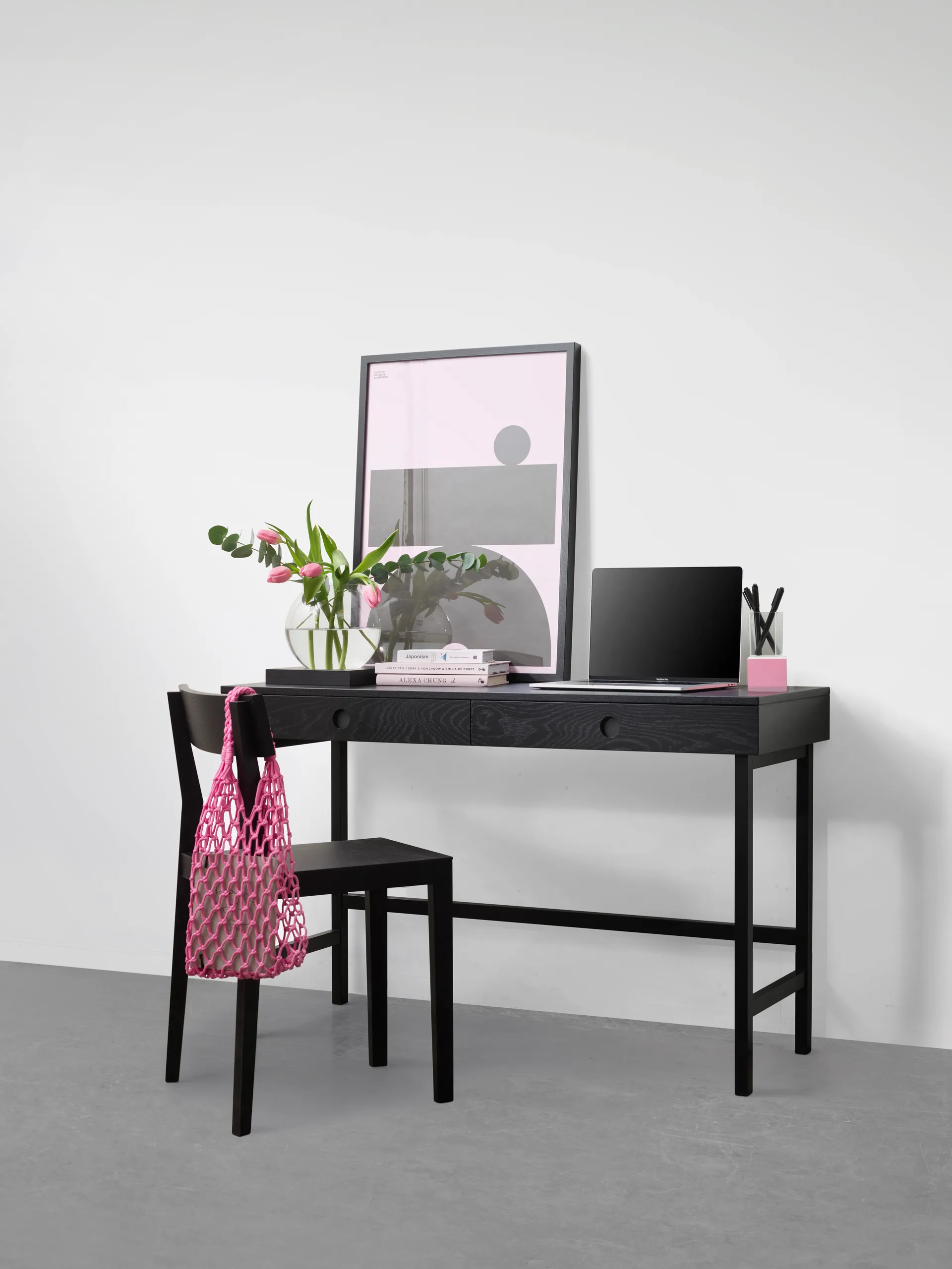 Escritorio Mind, Roble teñido en negro, 118×74×44 cm A2