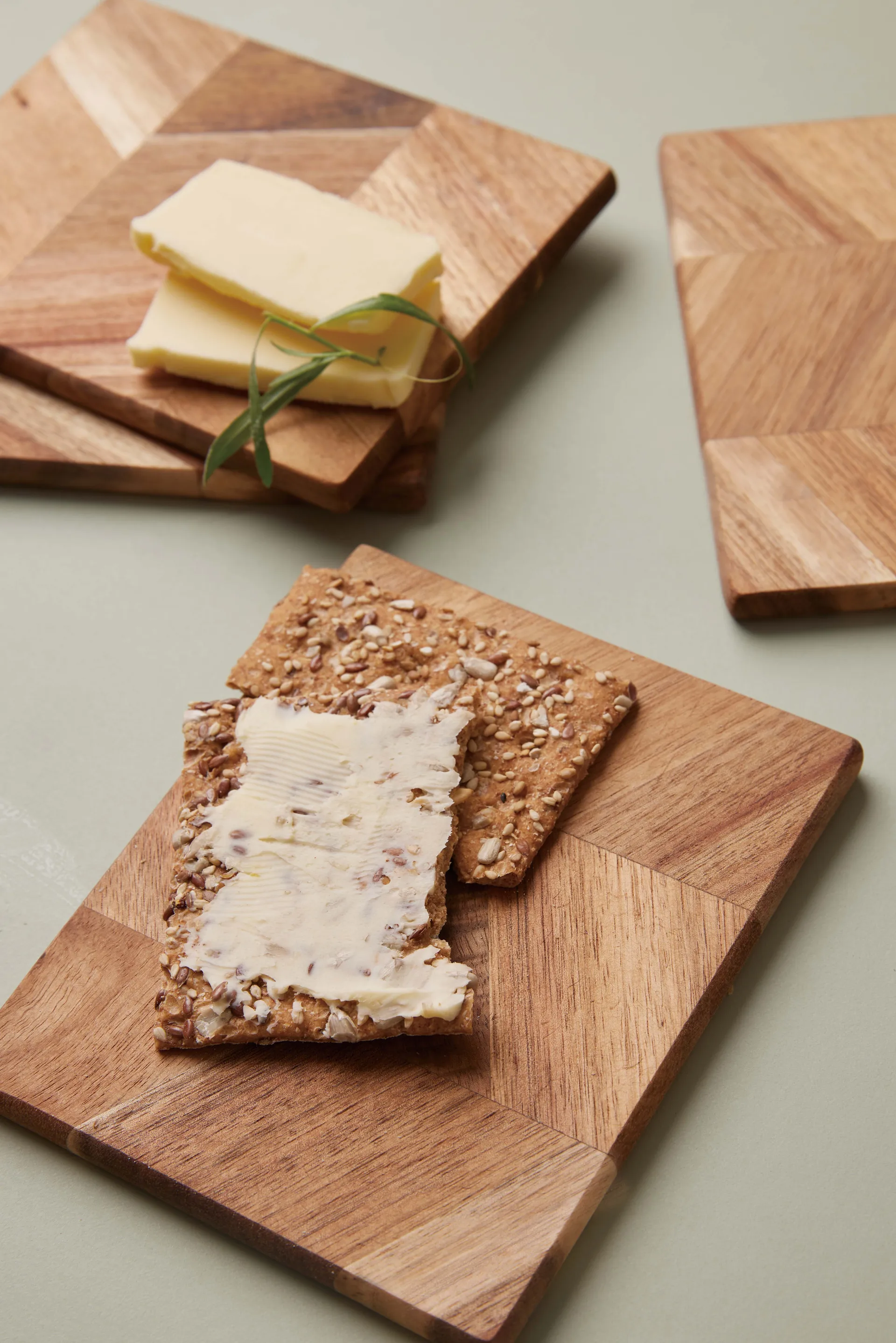 4 Tablas de cortar dibujo en espiga 12x15 cm, Madera de acacia Aida