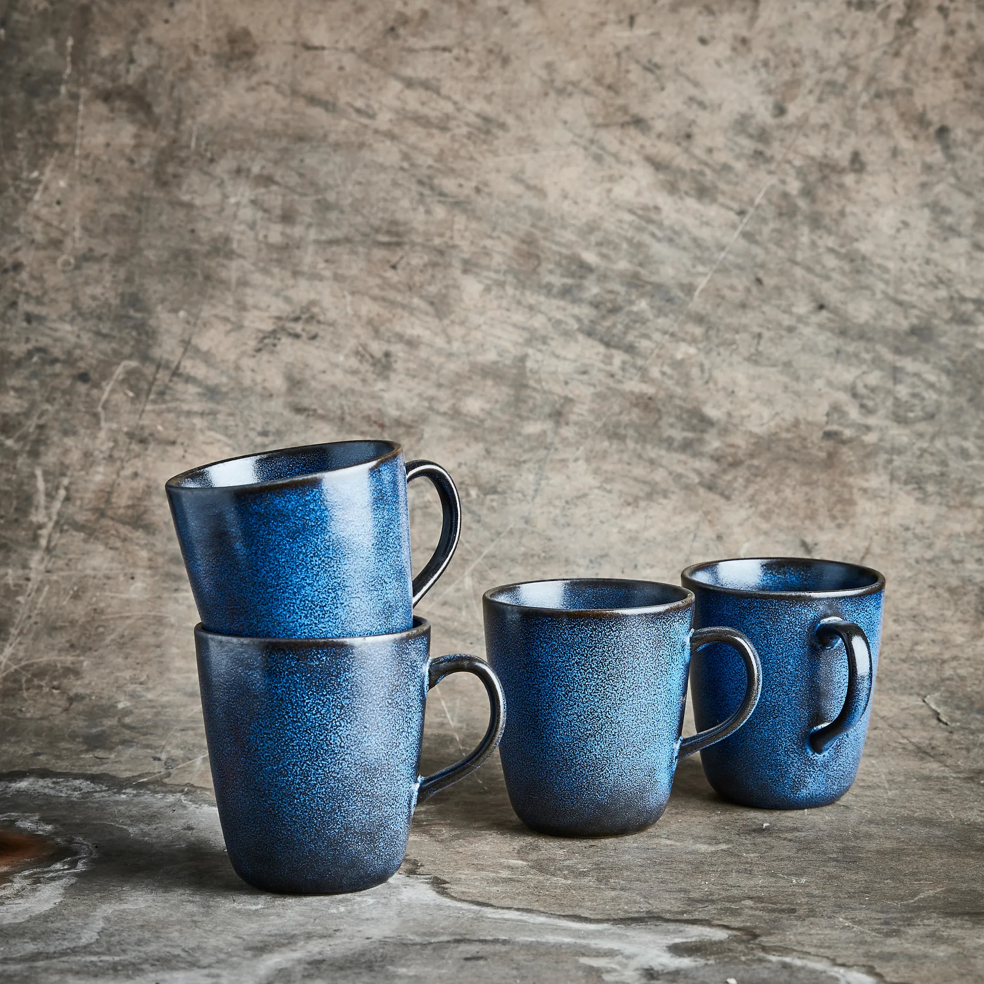 4 Tazas con asa Raw 35 cl, Midnight blue Aida