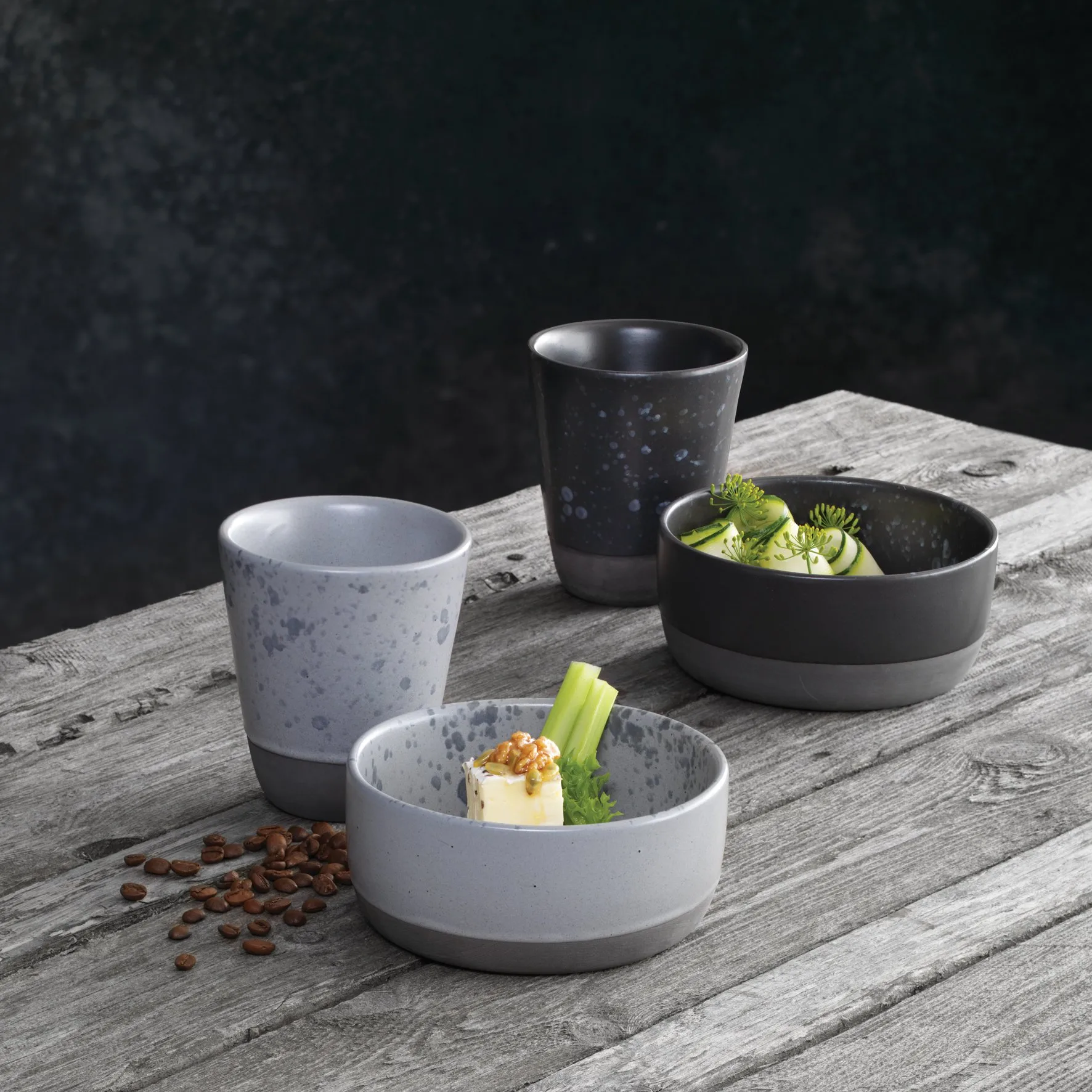 Bol Raw Ø13,5 cm, negro con puntos Aida