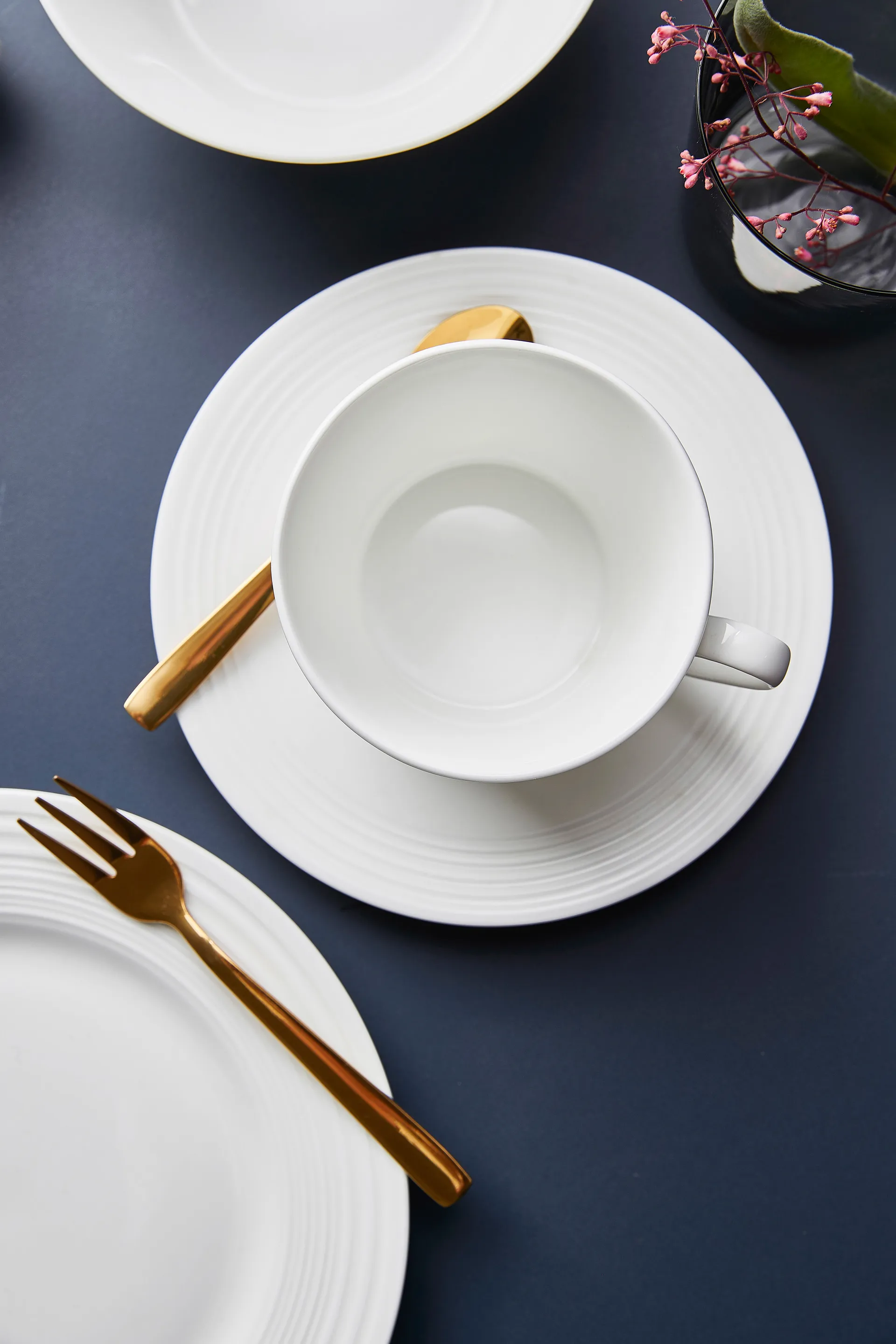 Cubertería Raw 60 piezas, Gold Aida