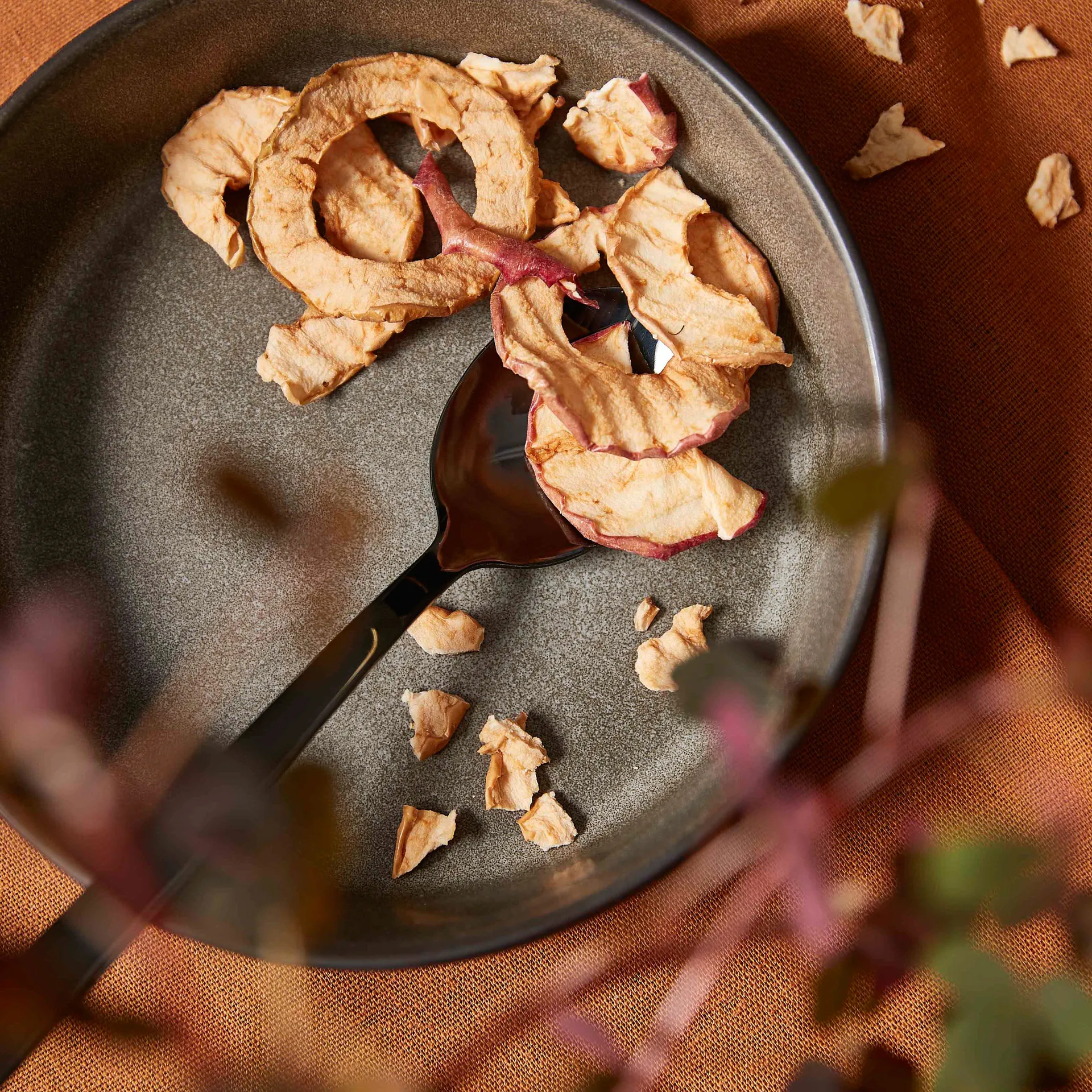 Plato para sopa Raw Ø19,4 cm, Forest brown Aida