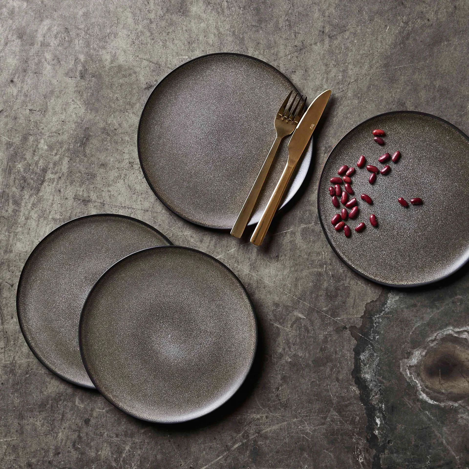 Plato Raw Ø23 cm, Forest brown Aida