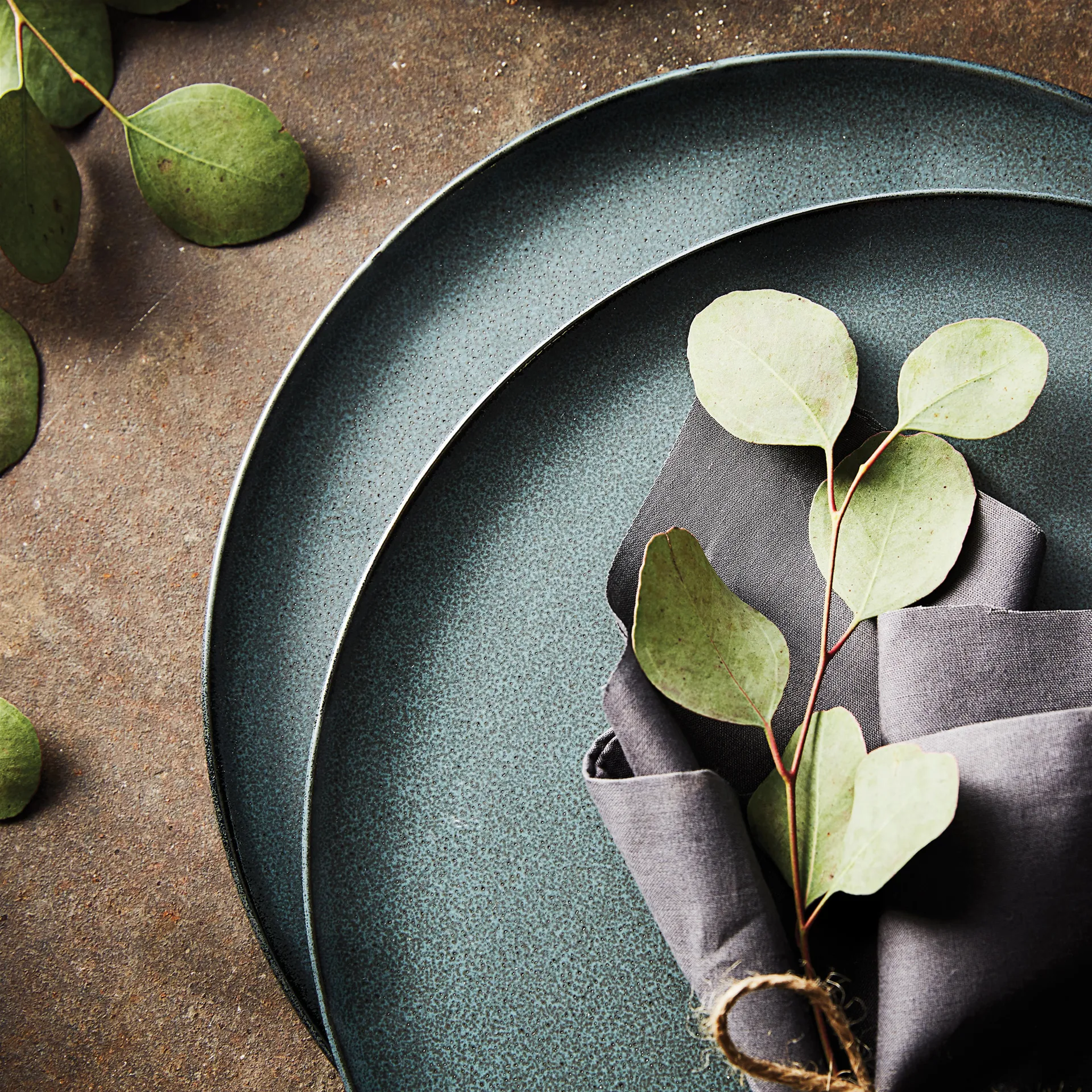 Plato Raw Ø28 cm, Northern green Aida