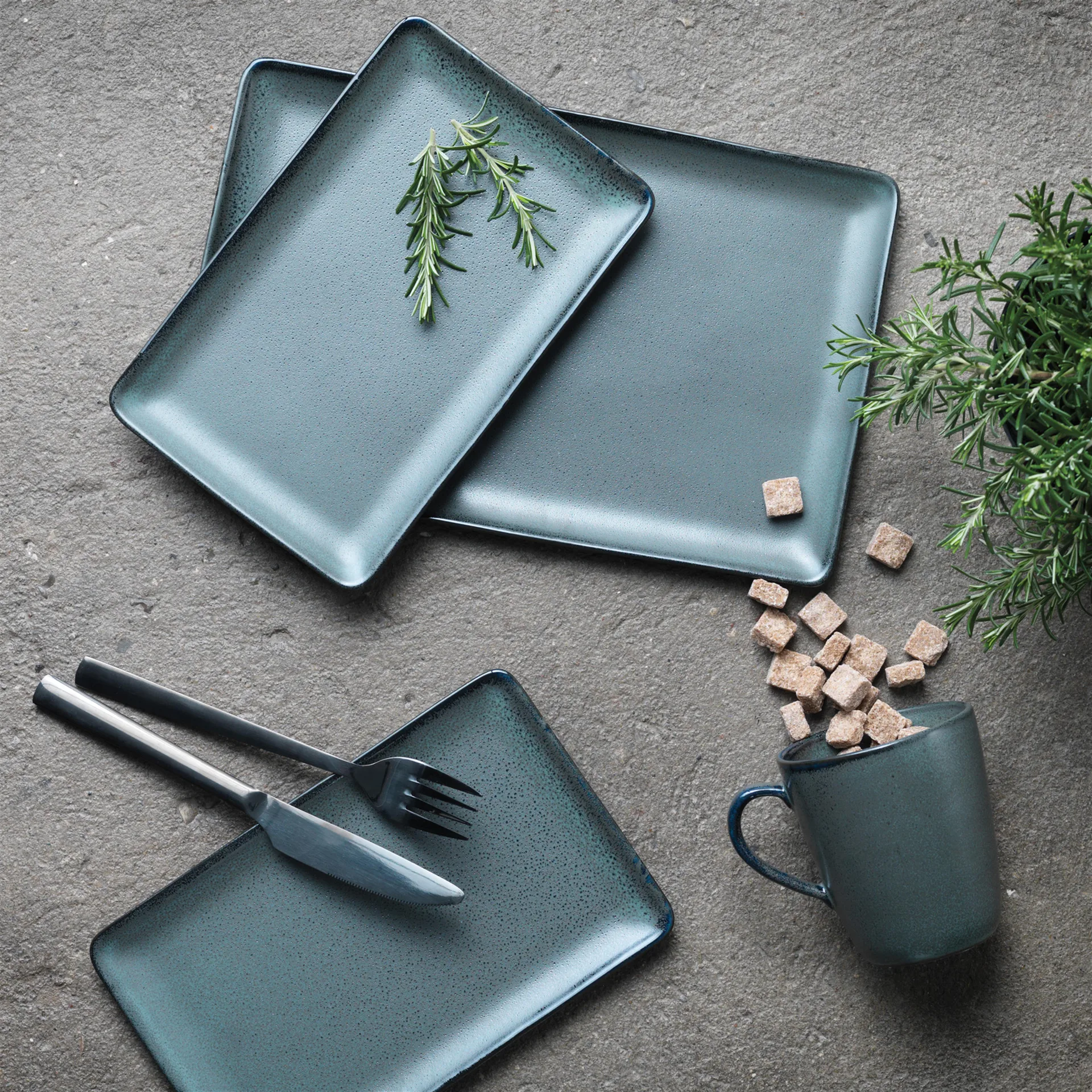 Plato Raw 31,5x20 cm, Northern green Aida