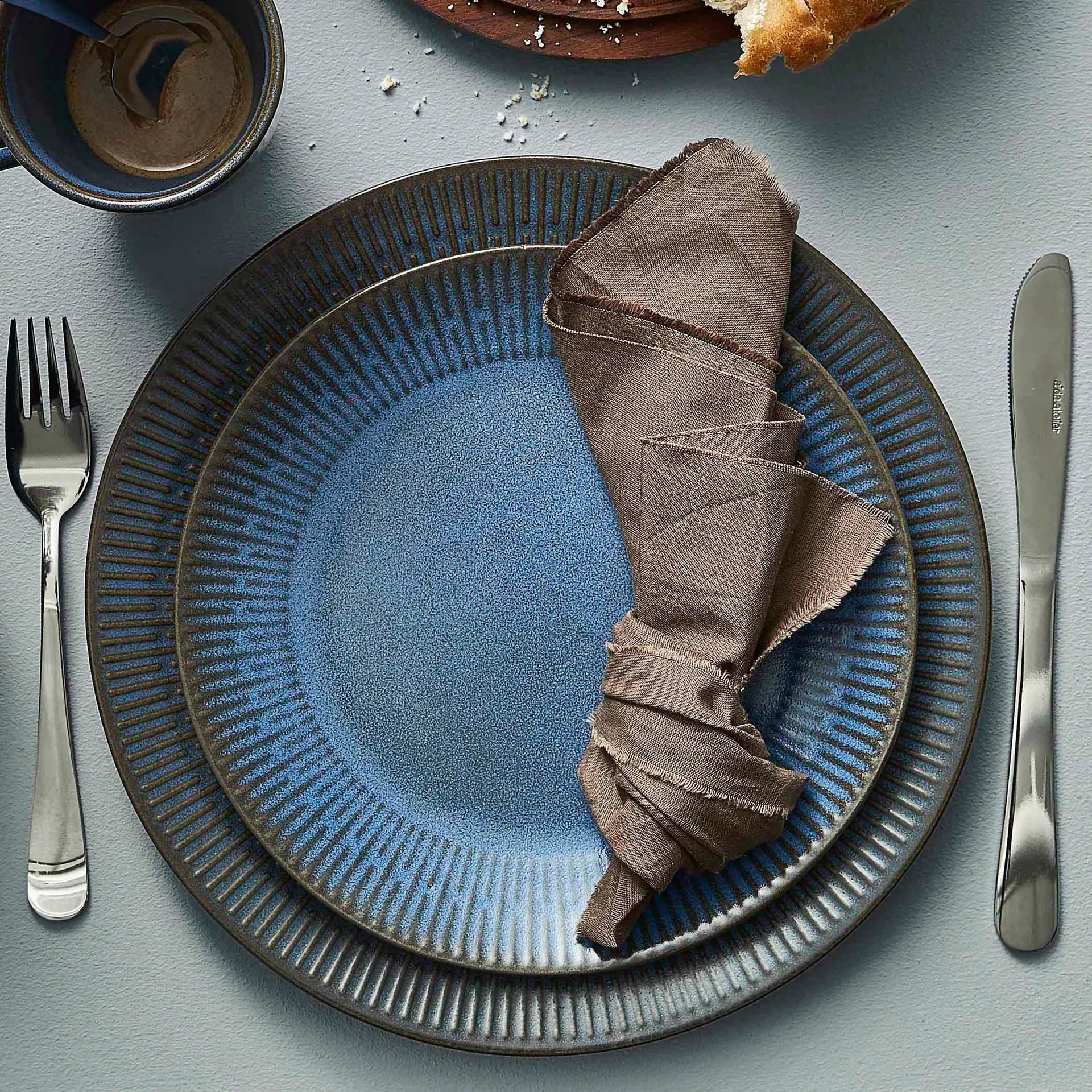 Plato Relief 22 cm, Azul Aida