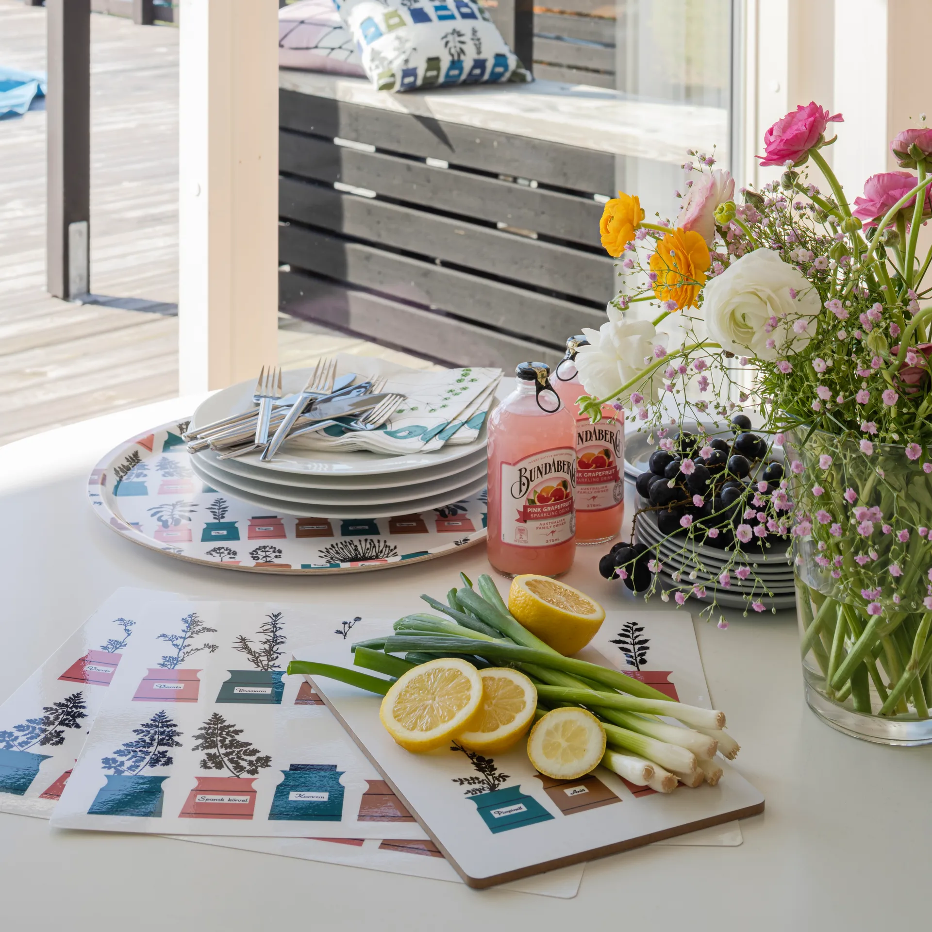 Bandeja Persons kryddskåp Ø38 cm, Rosa-gris Almedahls