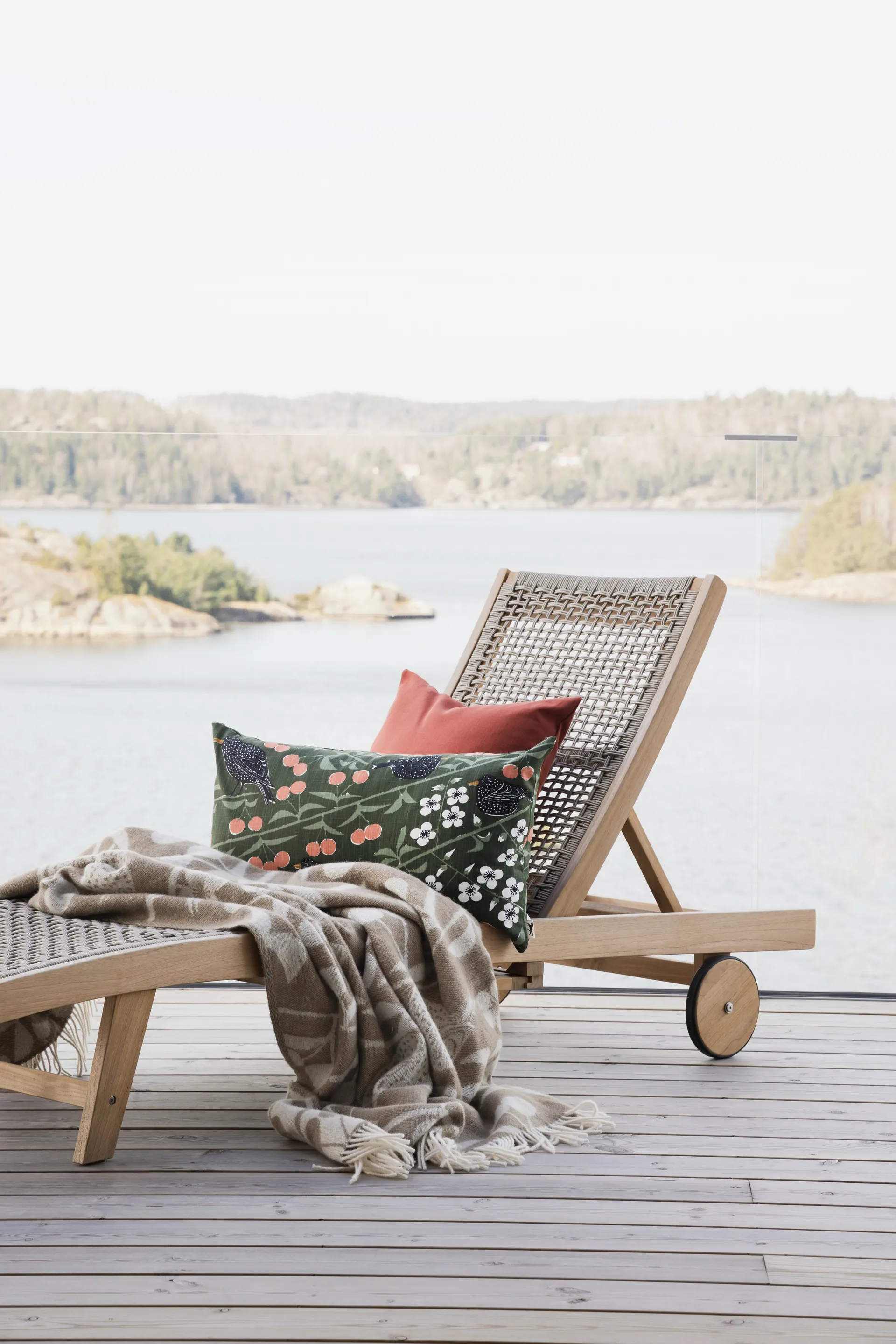 Manta Körsbärsträdgården 130x170 cm, Marrón-blanco roto Almedahls