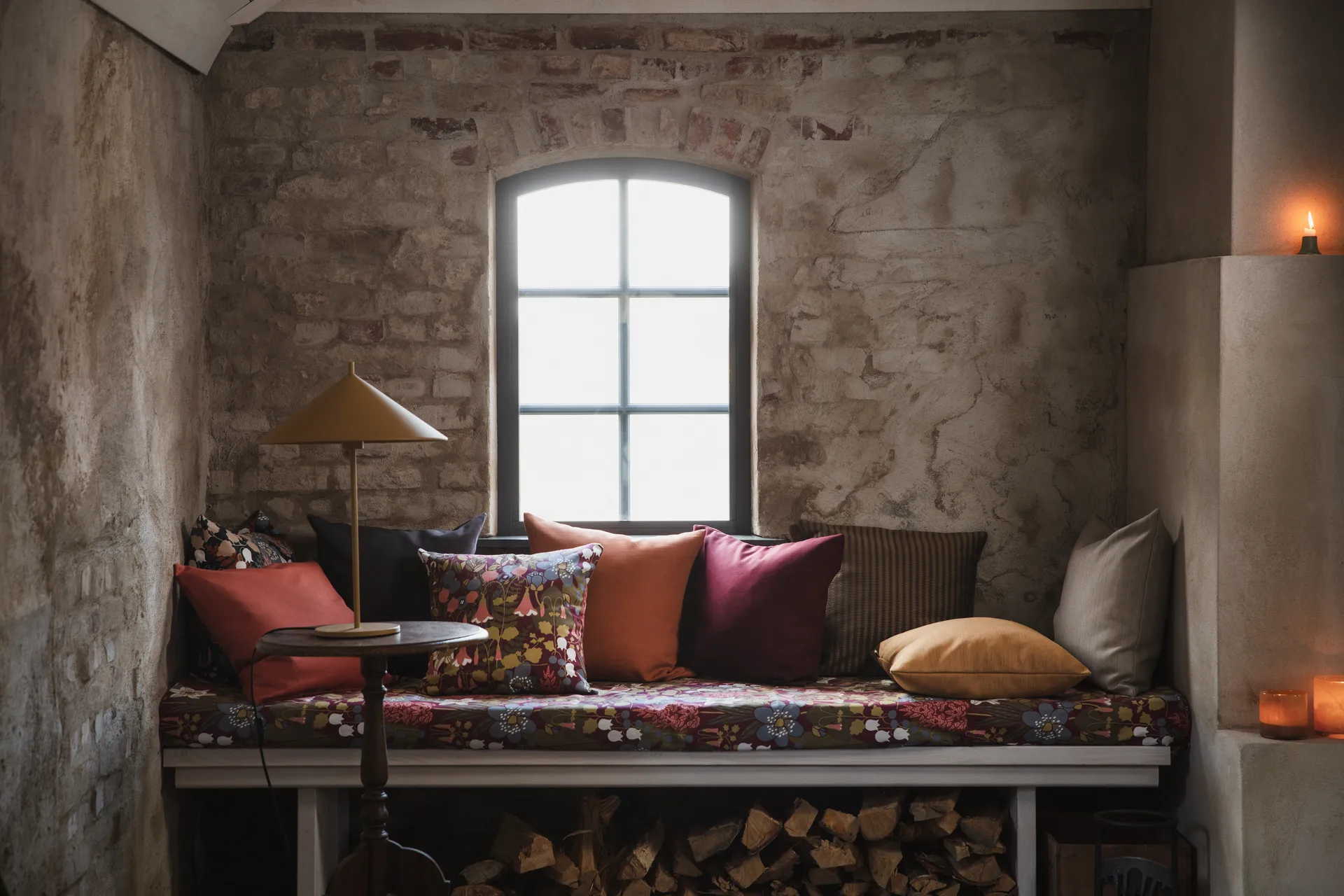 Tela Skogen, Vino tinto Almedahls