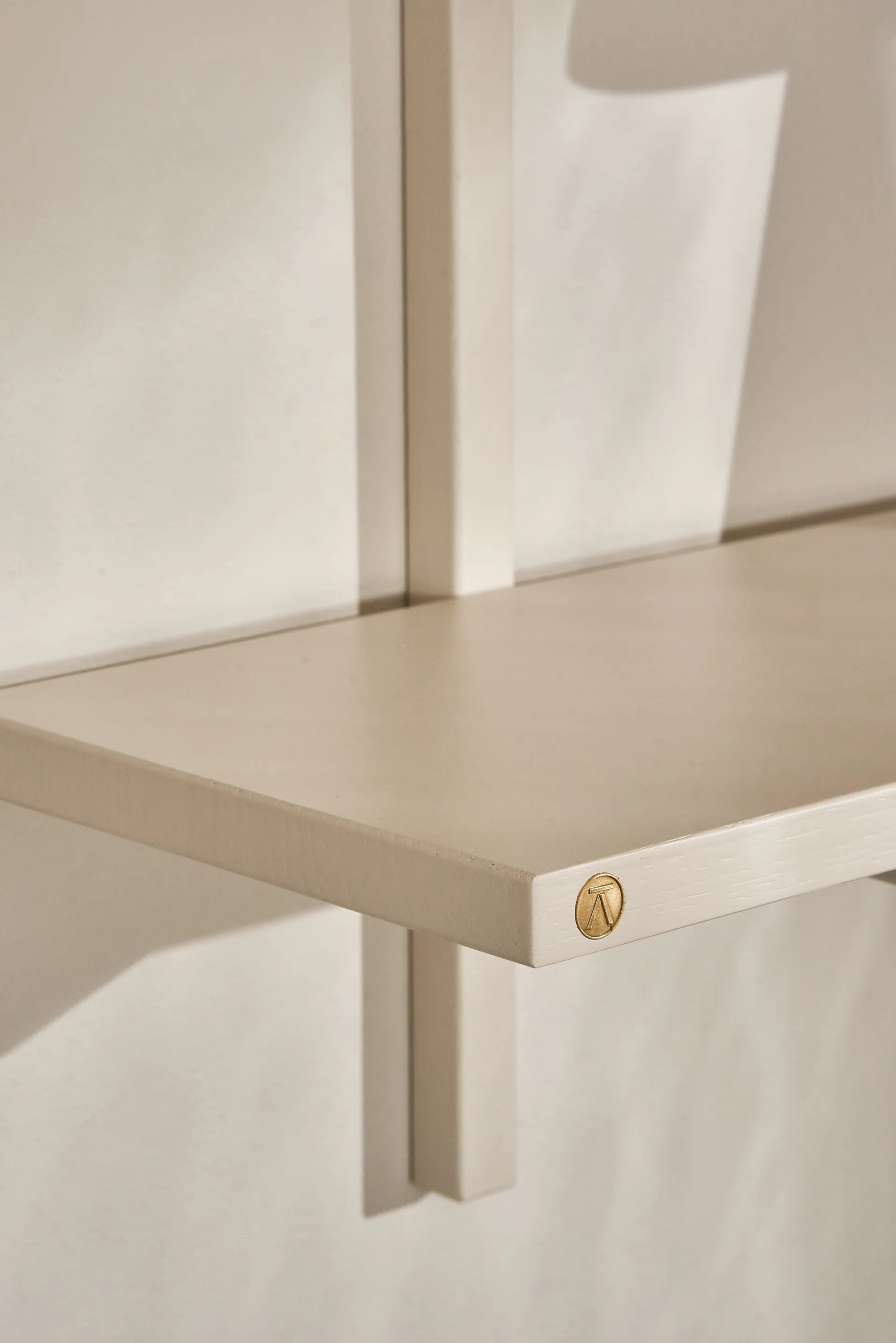 Estantería para pared A-Light Shelf Special Edition, Light beige 90x21x35 cm Andersen Furniture