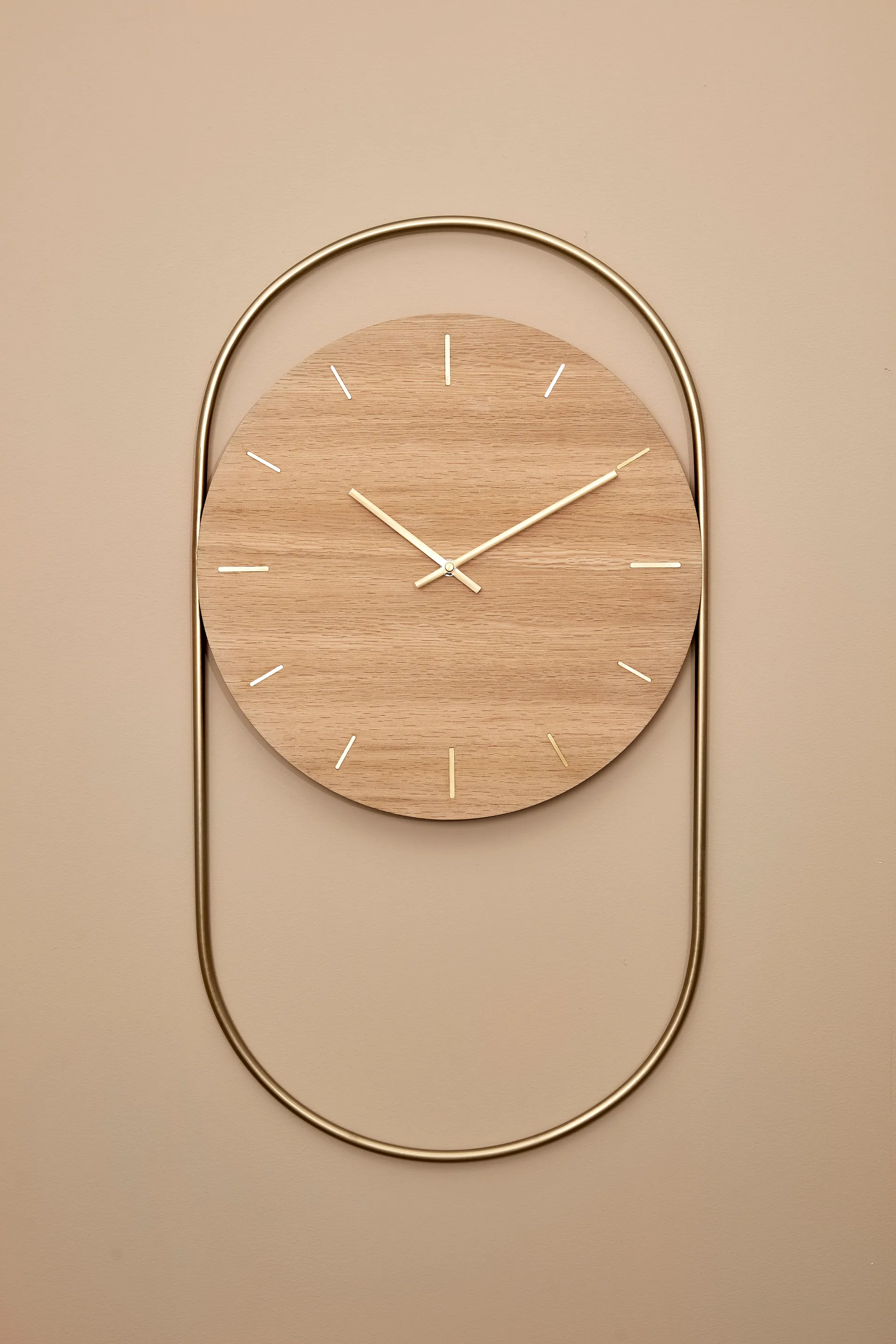 Reloj de pared A-Wall 41x76 cm, Oak-brass Andersen Furniture