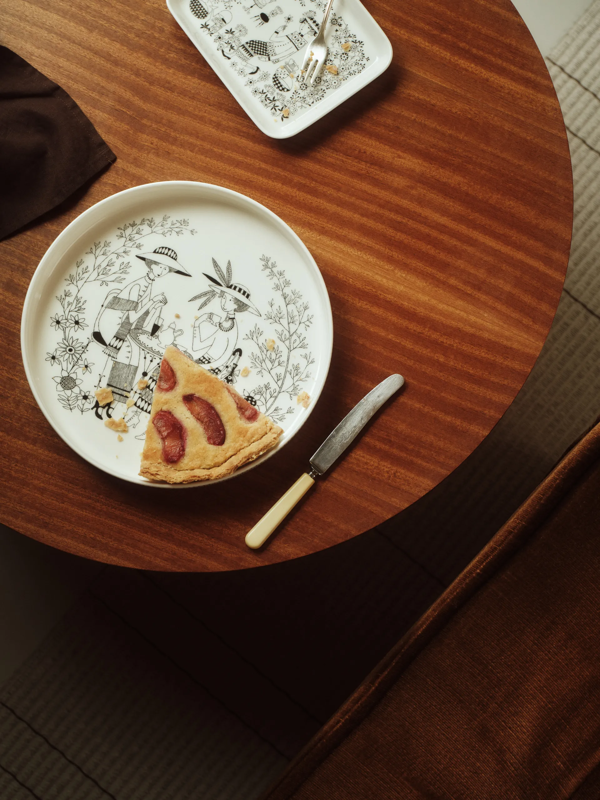 Plato Emilia 15x19 cm, Negro-blanco Arabia