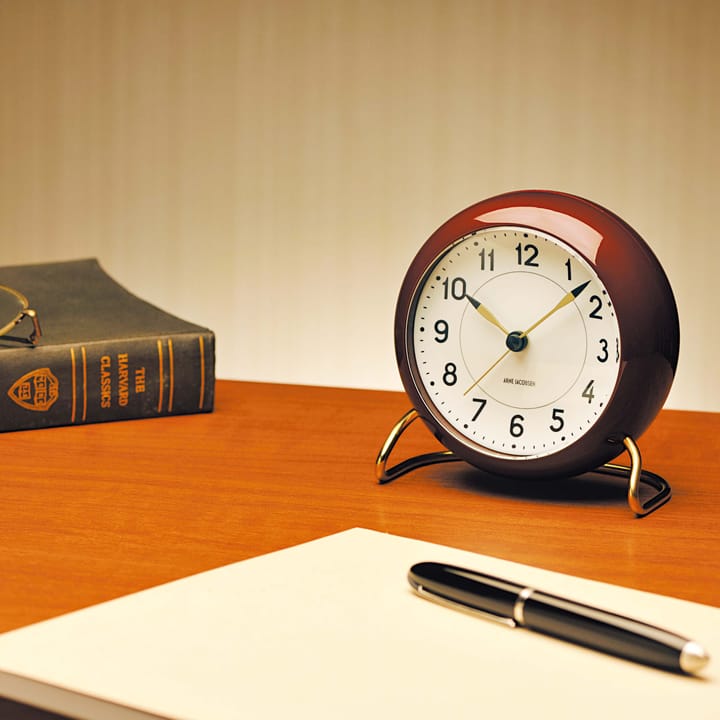 Despertador AJ Station, rojo, rojo Arne Jacobsen Clocks