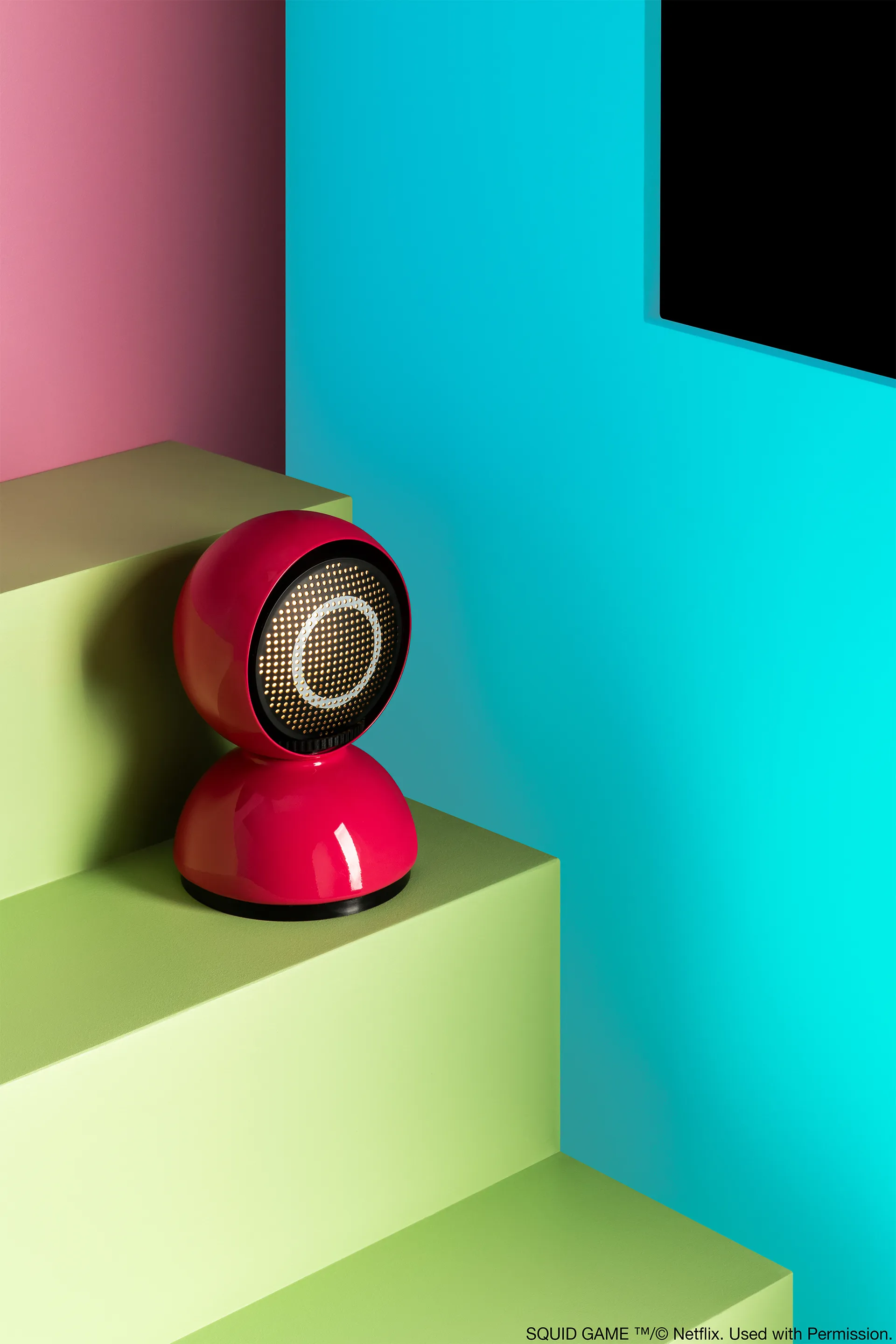 Eclisse x Squid Game Lámpara de mesa Special Edition, Guard pink Artemide