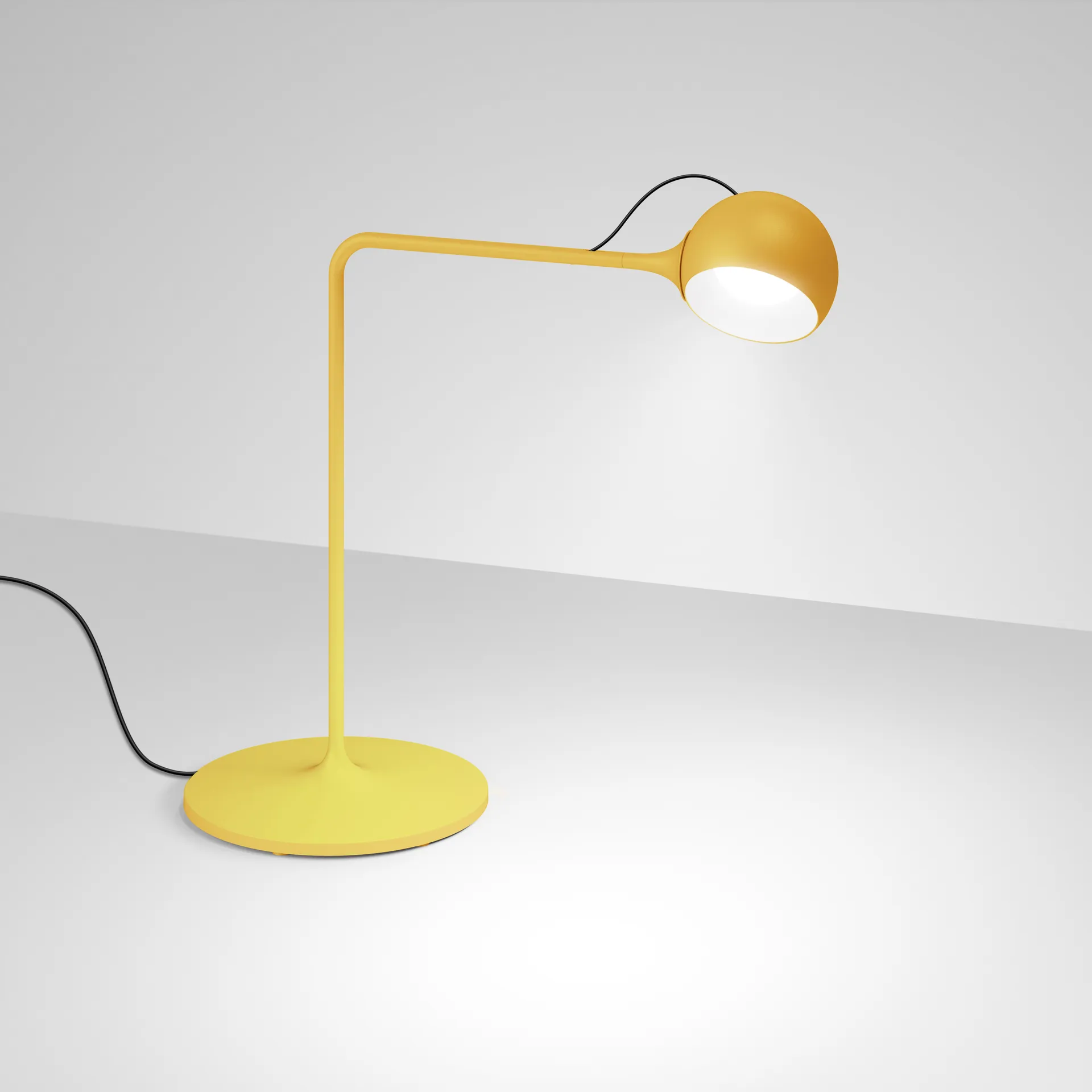 Lámpara de mesa Ixa, Amarillo Artemide