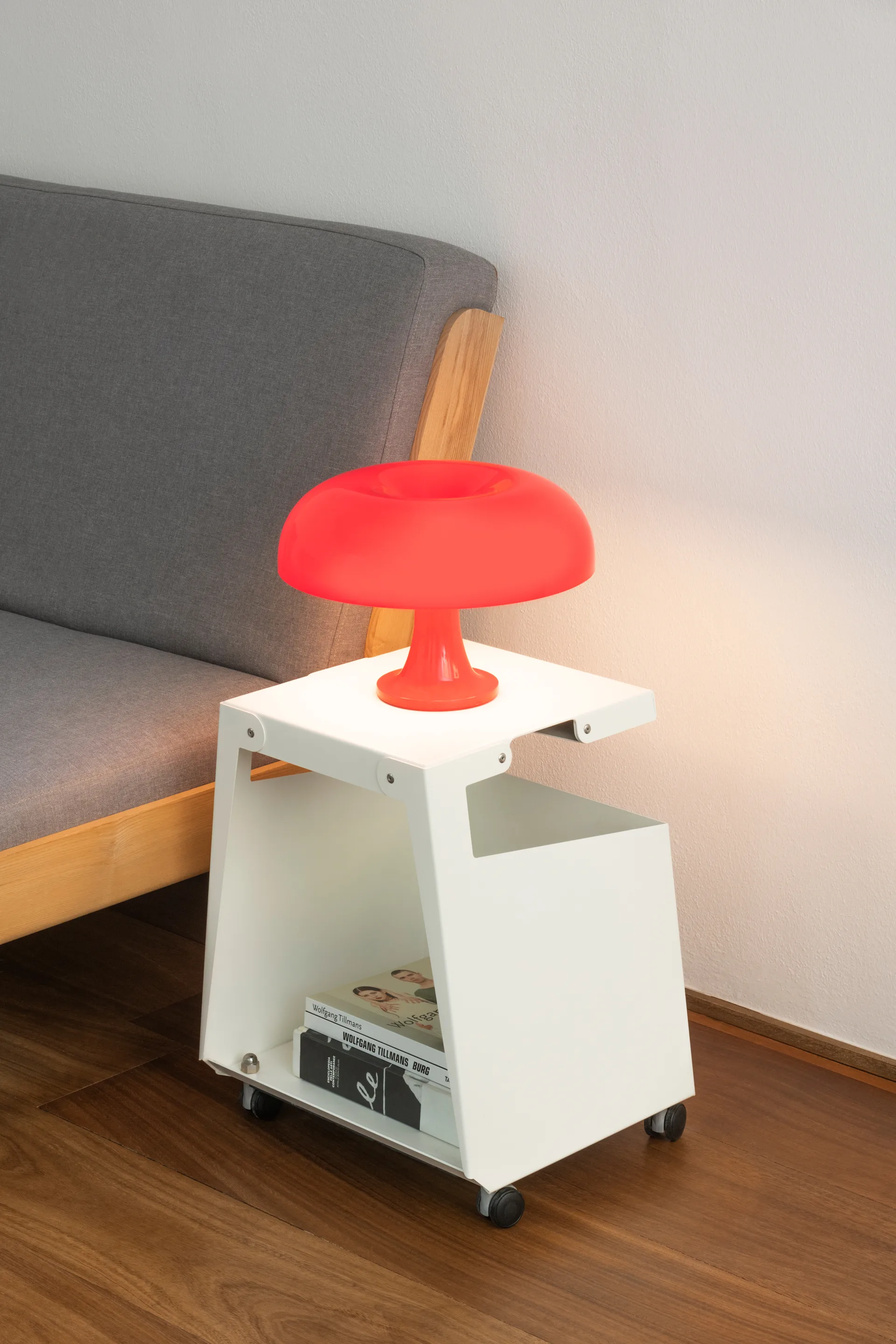 Lámpara de mesa Nessino, Rojo Artemide