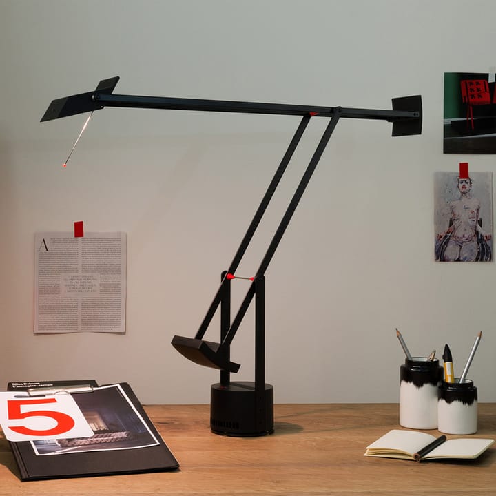 Lámpara de mesa Tizio 35, negro Artemide