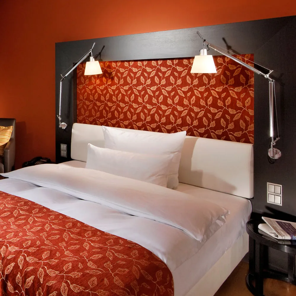 Lámpara de pared Tolomeo Basculante, pergamino Artemide