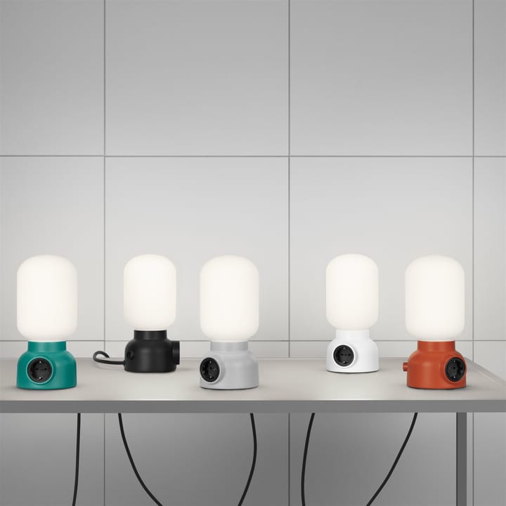 Lámpara de mesa Plug Lamp, gris Ateljé Lyktan