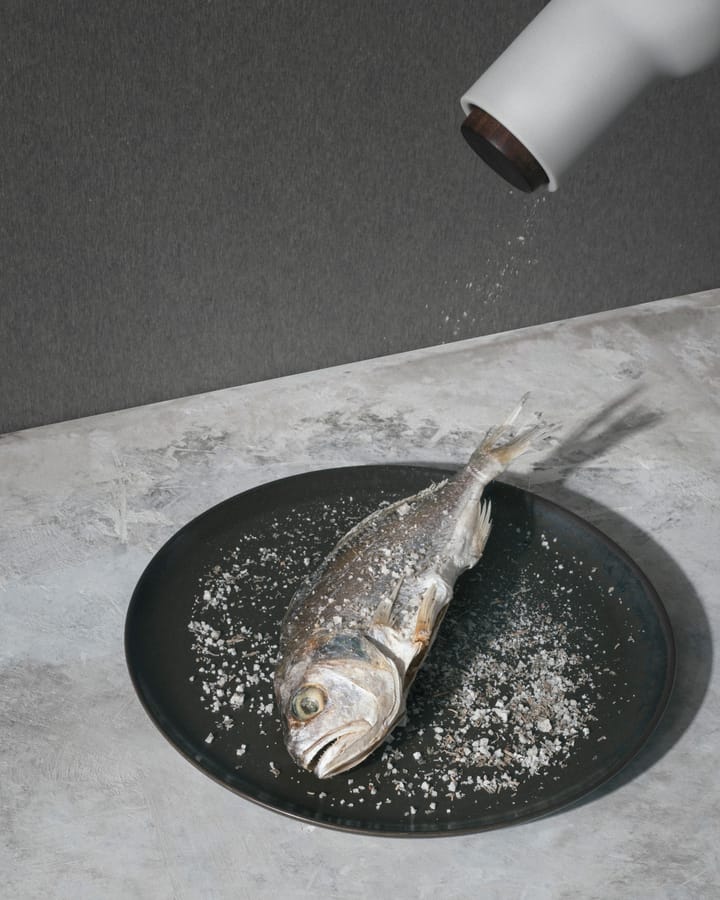 2 molinillos de especias Bottle, Ash-carbon (tapa de nogal) Audo Copenhagen