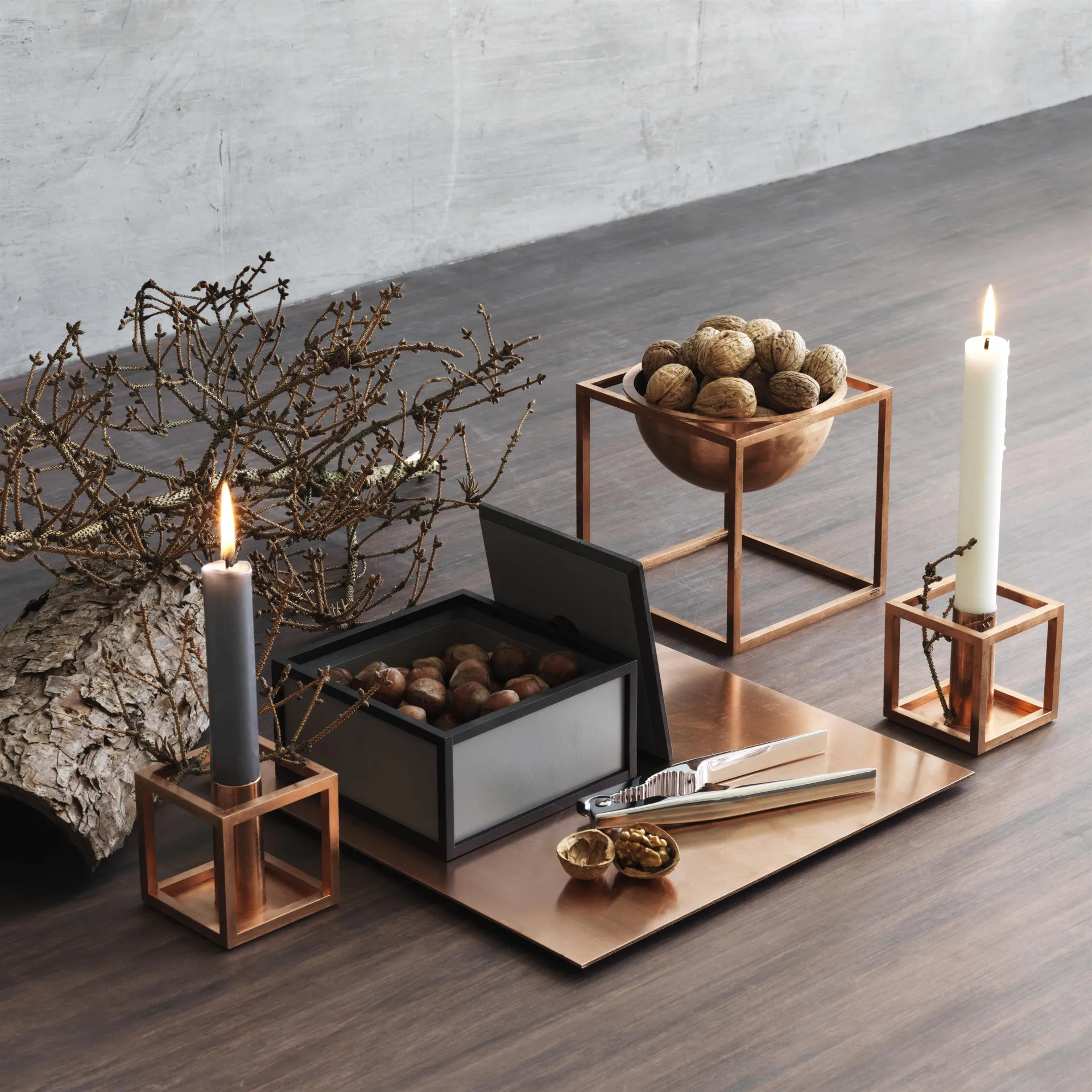 Caja con tapa Frame 14, gris oscuro Audo Copenhagen